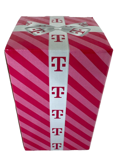 T-Mobile Tuesdays Holiday Glass Cup 16oz 2023 NEW in Box Snowflake Christmas Gif