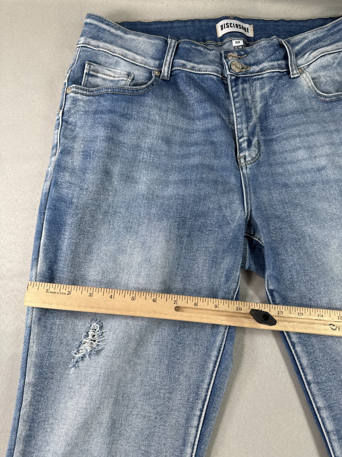 DISCLOSURE Light Wash Skinny Jeans 18W Cotton Blend Distressed Frayed