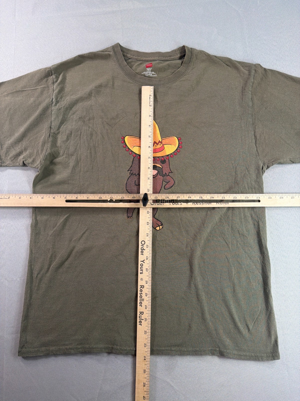 Sasquatch Bigfoot Graphic T Shirt Mens L Green Funny Sombrero Pedobaer Thud Tee