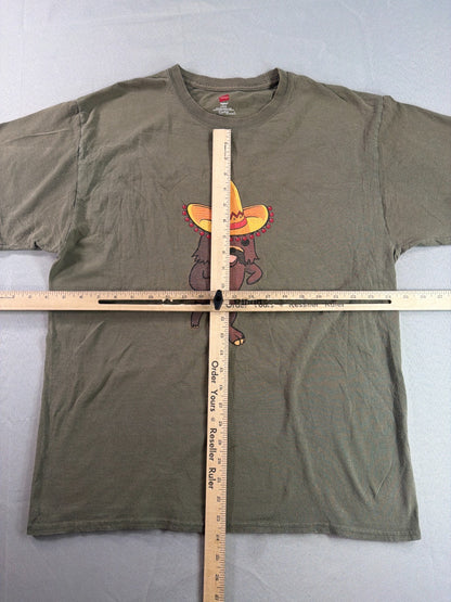 Sasquatch Bigfoot Graphic T Shirt Mens L Green Funny Sombrero Pedobaer Thud Tee