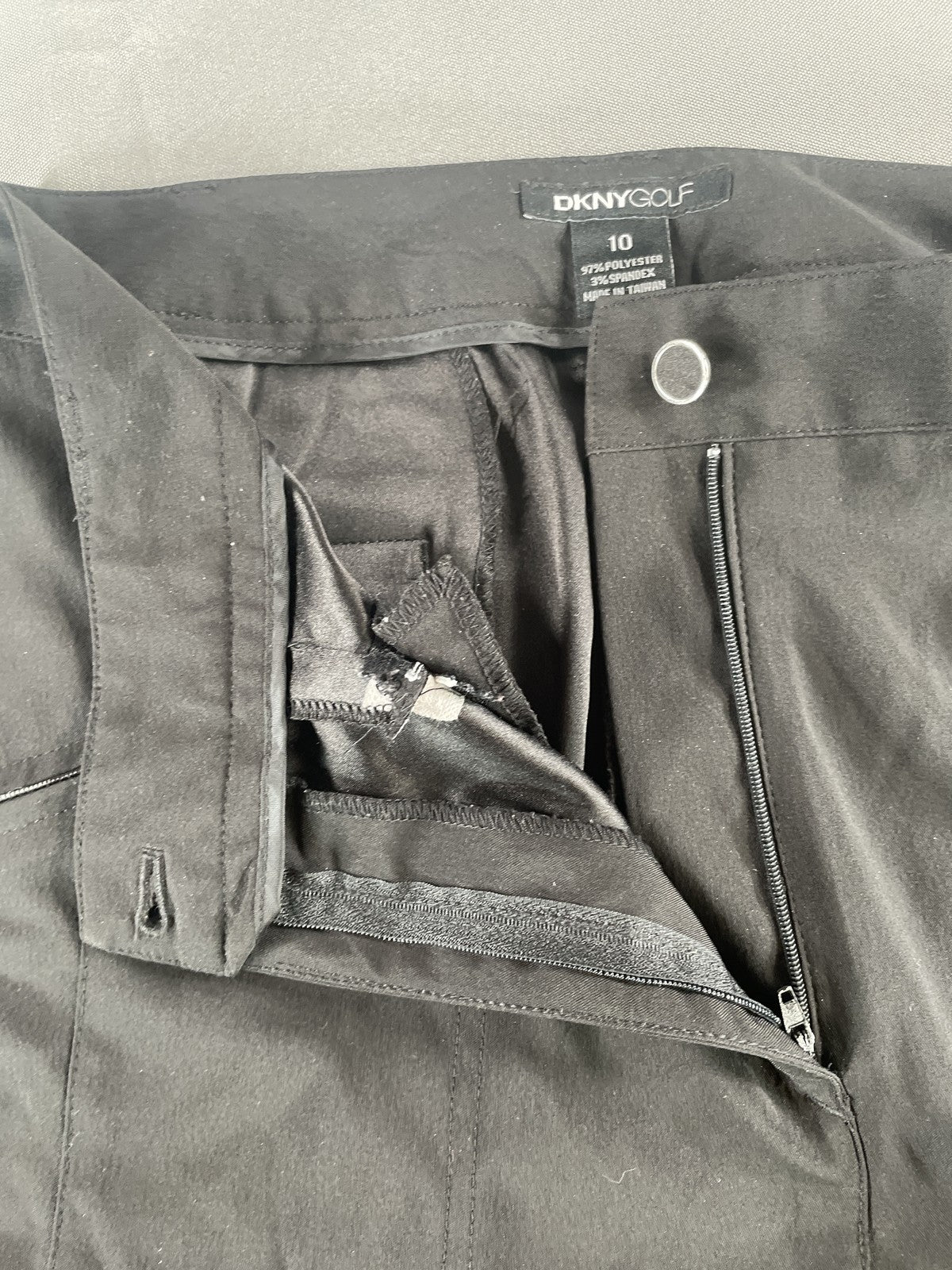 DKNY Golf Pants Womens 10 Stretch Zip Pocket Cropped Tapered Athletic Spandex