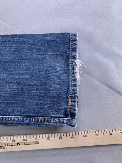 Levis 505 Jeans Mens 32x30 Blue Denim Straight Leg Distressed USA 90s Y2K on Red