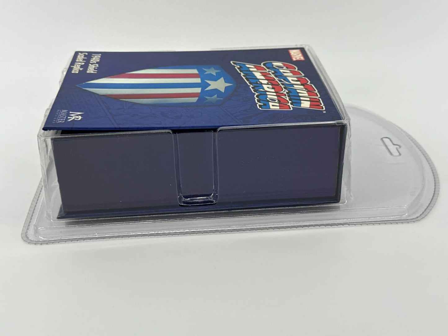 Captain America 1940s Shield Replica 1:6 Die-Cast Marvel Master NIB Display 1818