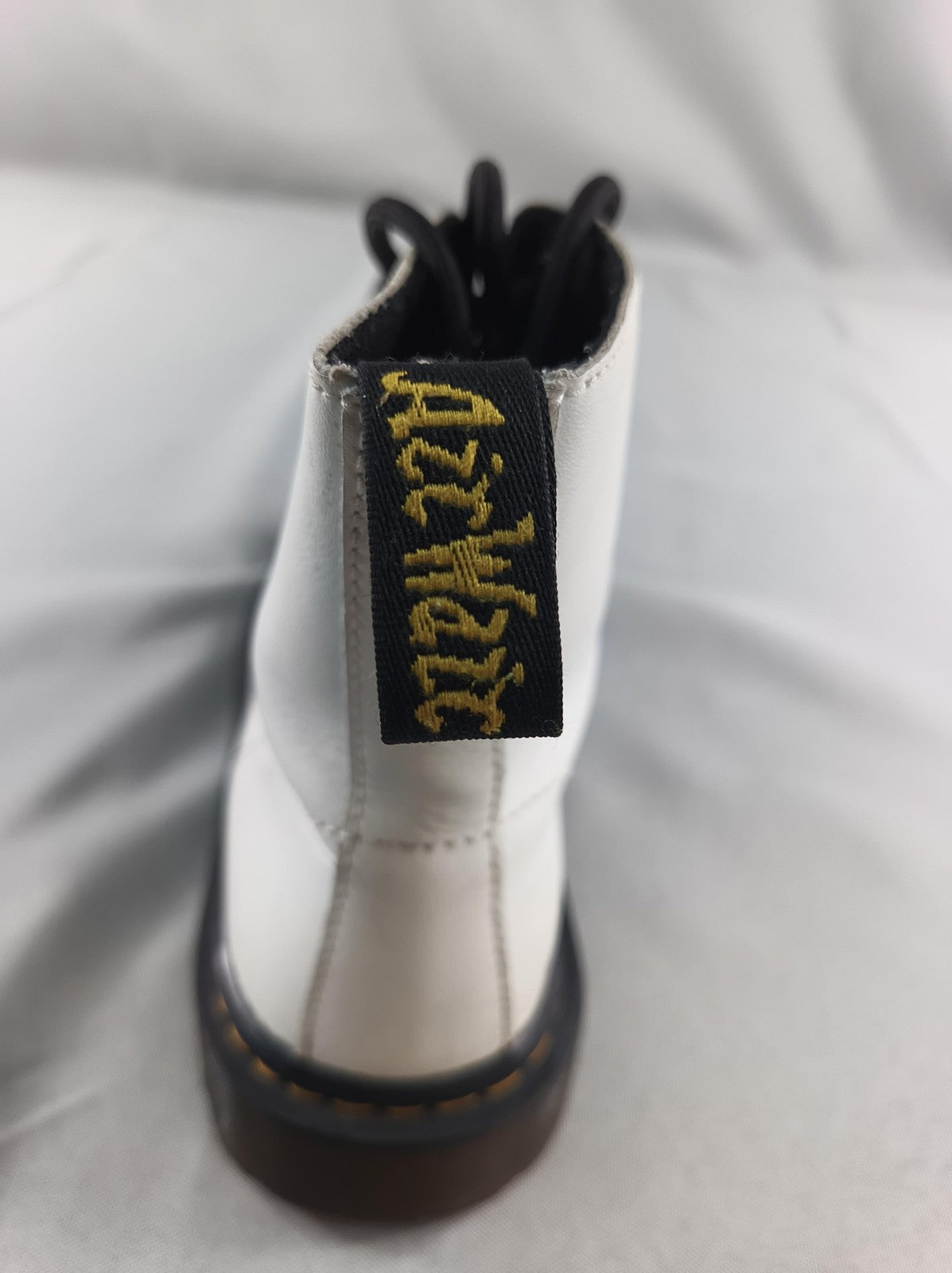 Dr. Martens 1460 Boots Womens Size 8 White Leather 8-Eye Lace Up Combat AirWair