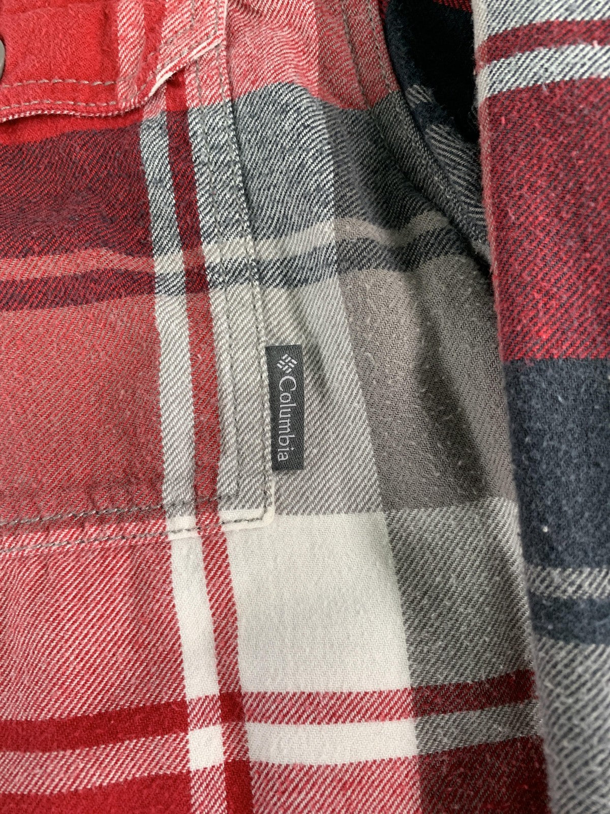 Columbia Shirt Mens Large Red Gray Plaid Button Down Cotton Flannel Outdoors 100