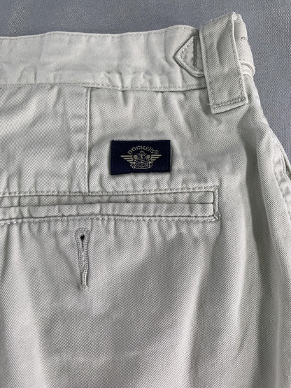 Dockers Khakis Shorts Mens Medium Beige Pleated Front Casual Flat Front Classic