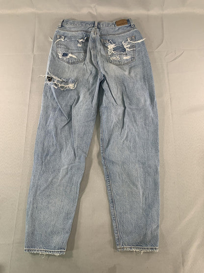 American Eagle Jeans Womens 0 Blue Light Wash Relaxed Mom Jean Distressed Ripped
