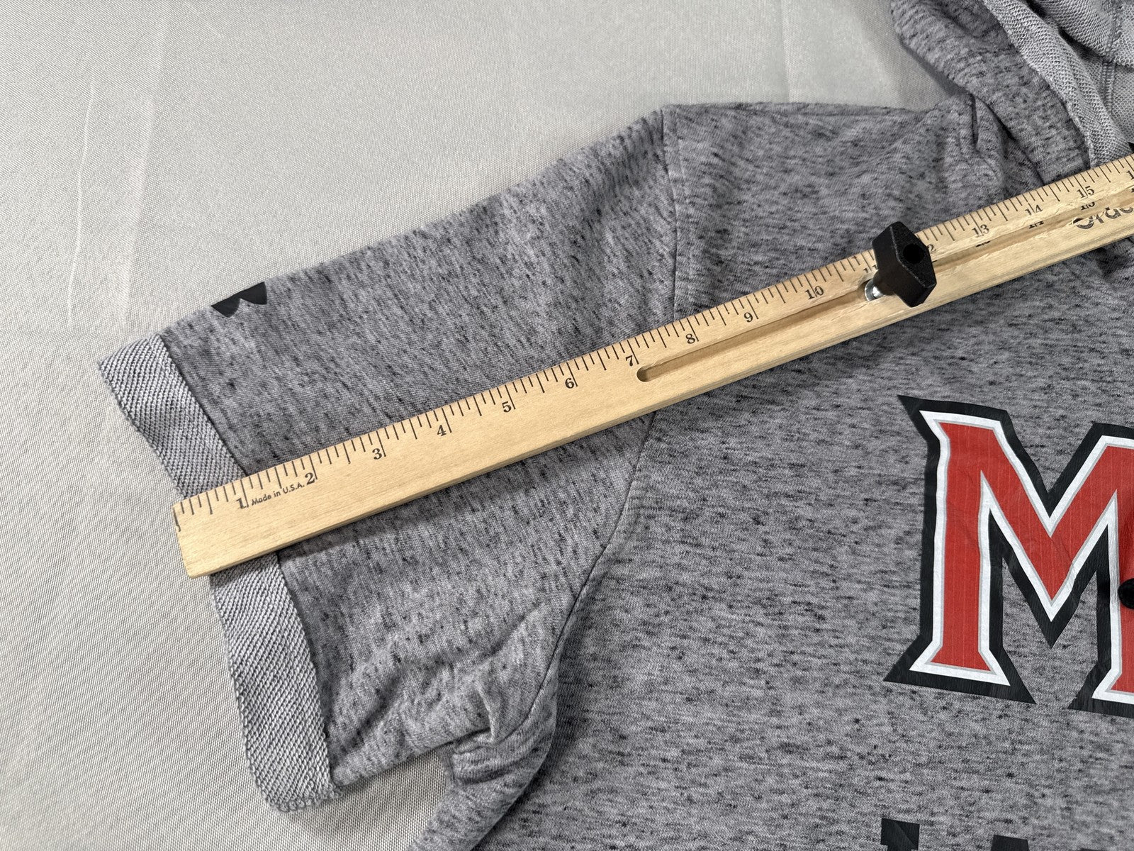Under Armour MR Sports Hoodie LG Gray Cotton Blend Graphic Hooded Short Red