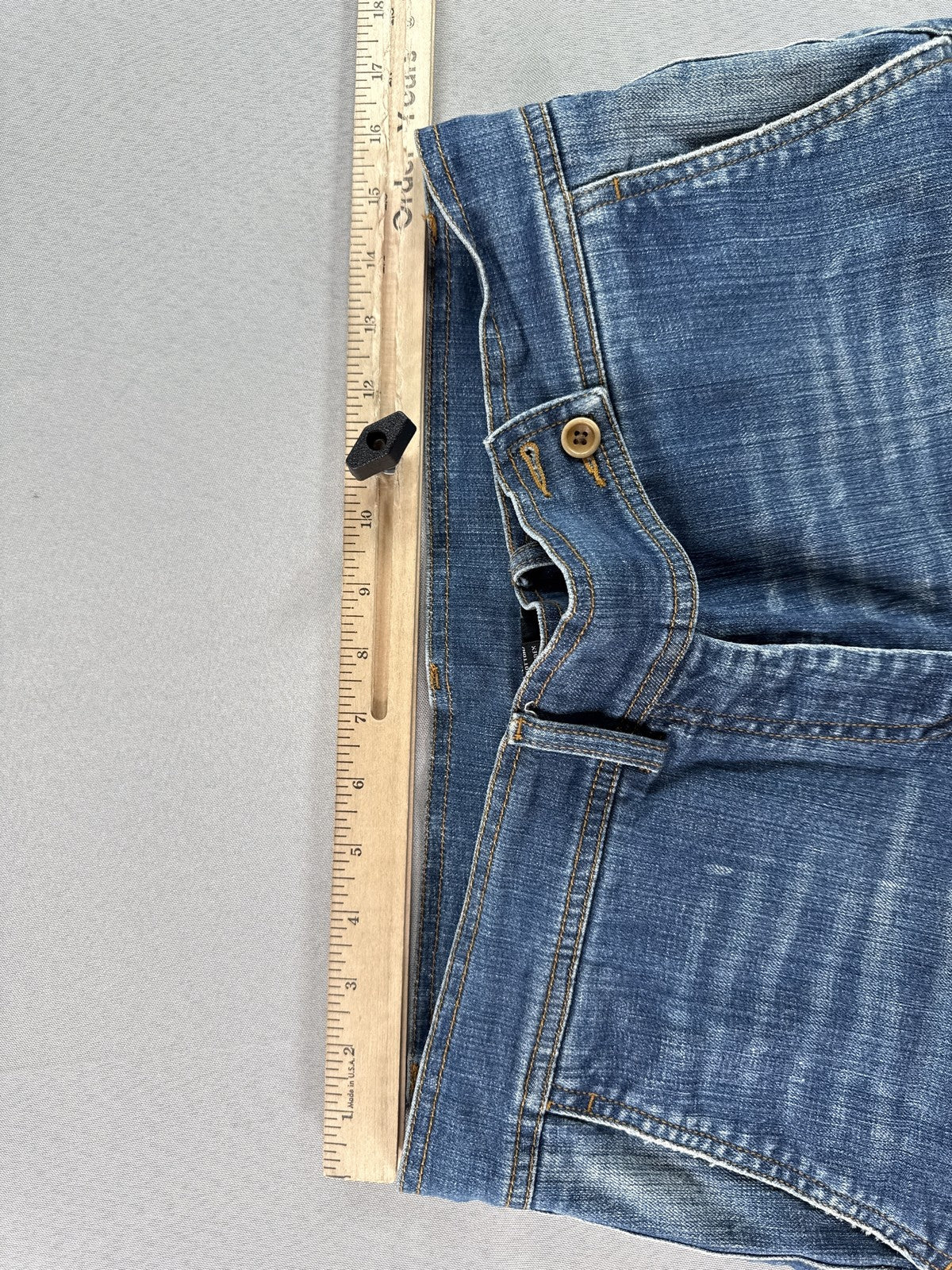 DKNY Straight Fit Jeans Womens 12 Blue Cotton Spandex Regular Mid Rise Denim Leg
