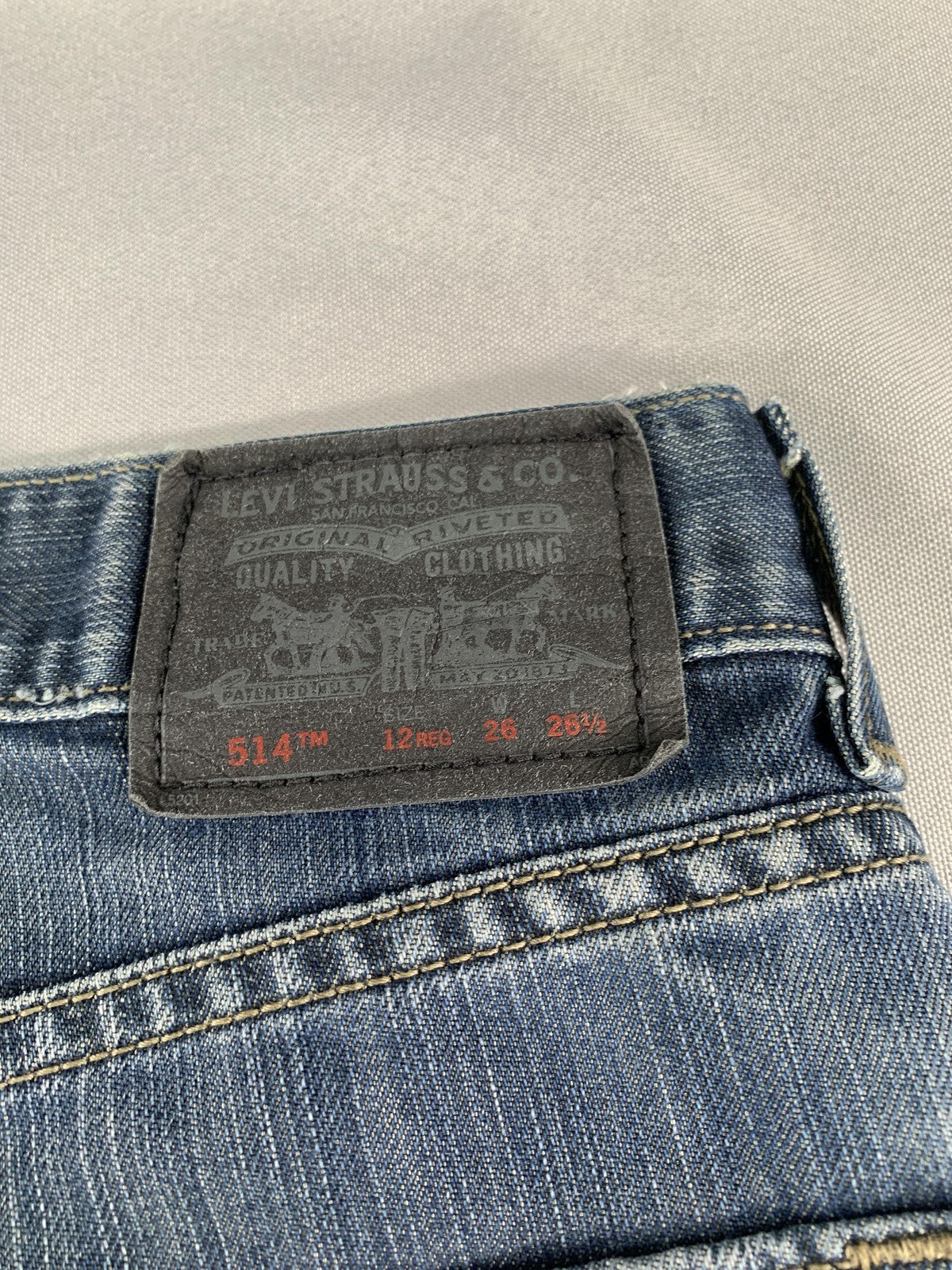 Levis 514 Jeans Mens 26x29.5 Blue Slim Straight Red Tab Denim Mid Rise Classic