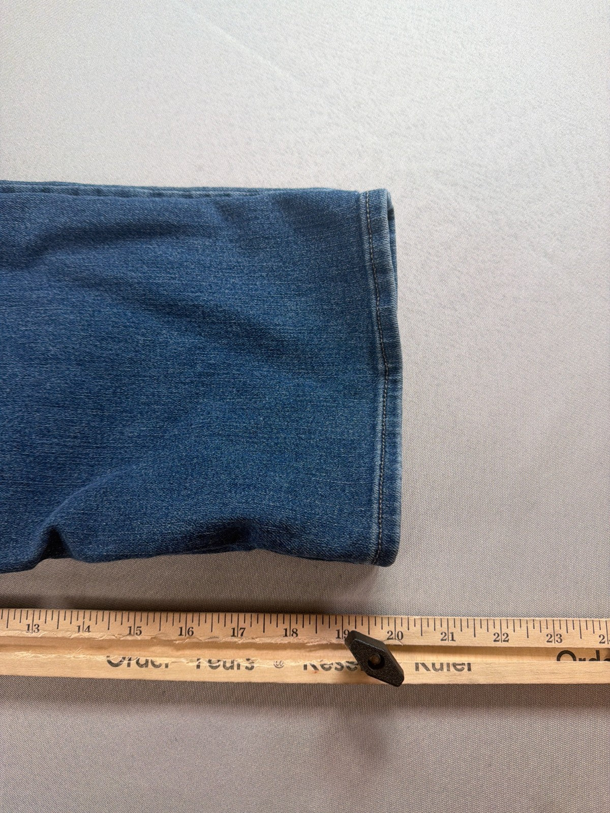 Riders By Lee Capri Jeans Womens 10M Mid Rise Stretch Denim Cropped Blue Pants