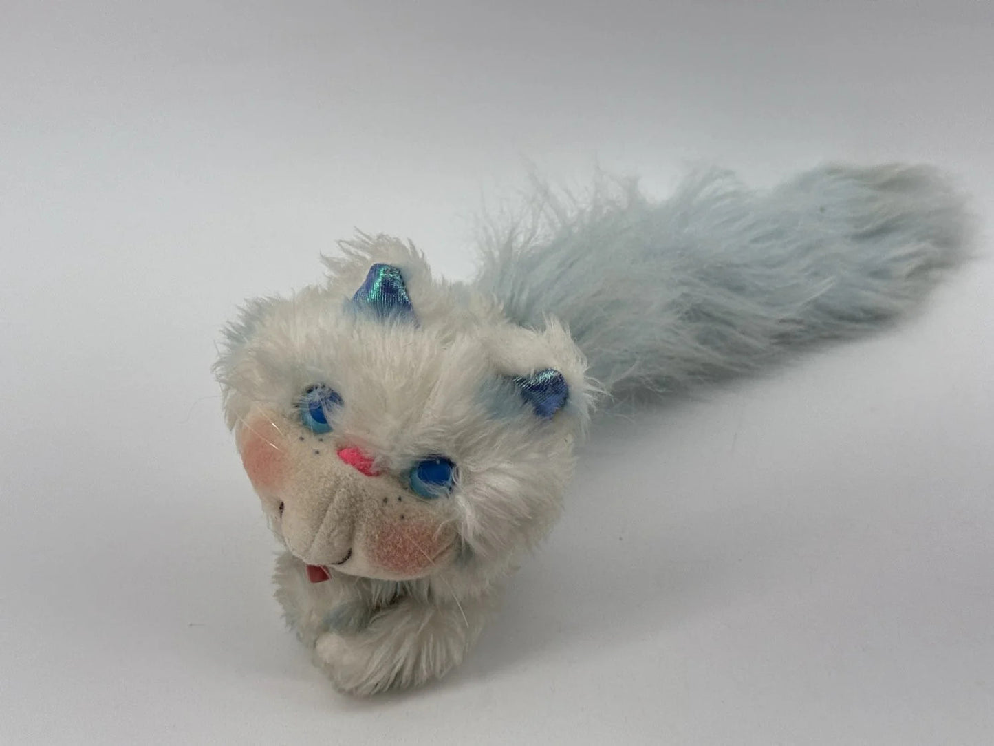 Kenner 1986 Furrever Friends Snowytail Kitten Cat White Blue Plush Unbranded NWT