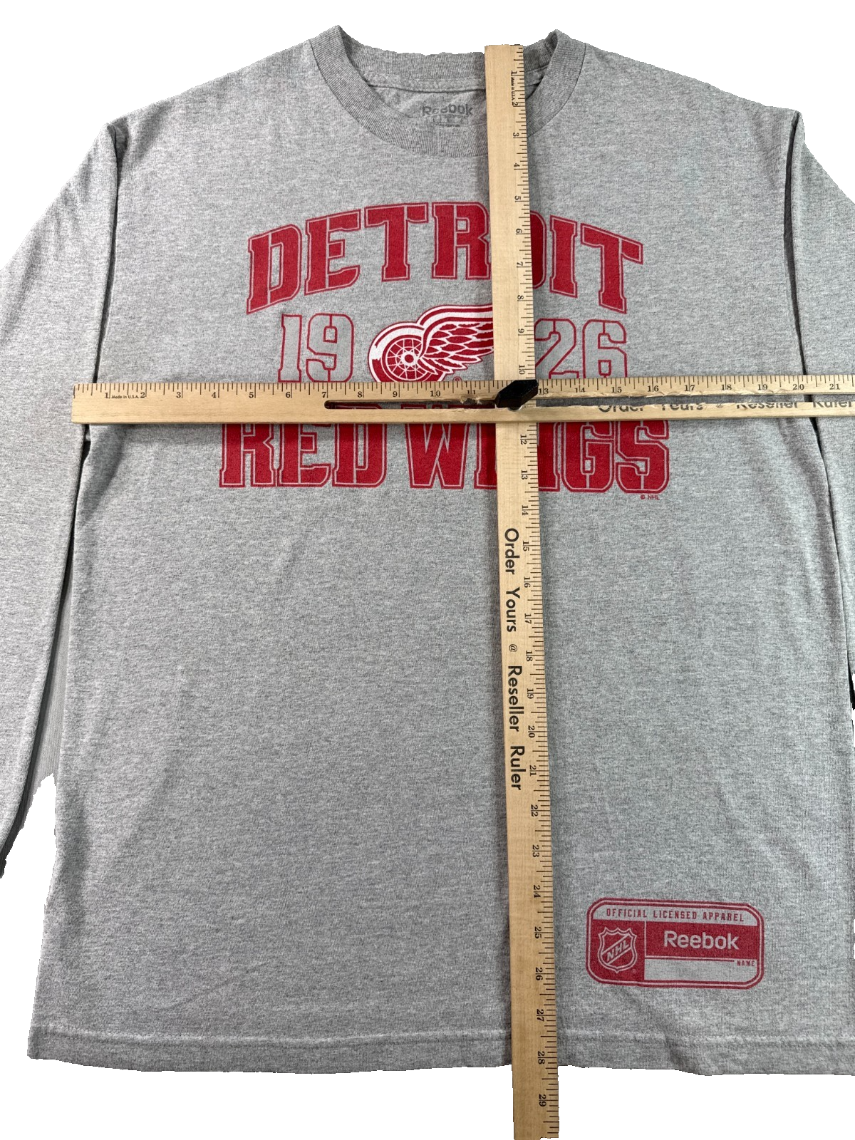 Detroit Red Wings Mens L Reebok Gray Long Sleeve Shirt NHL 1926 Winged Wheel Tee