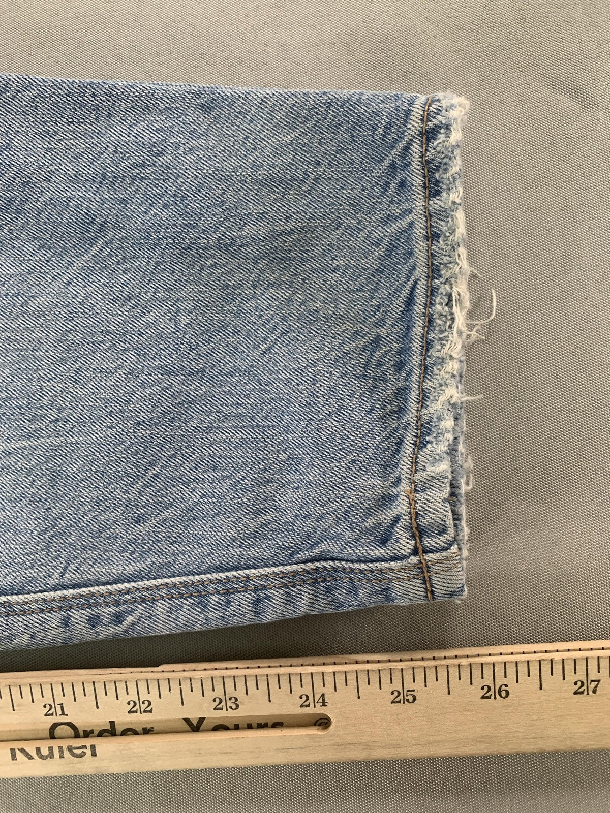 American Eagle Jeans Womens 0 Blue Light Wash Relaxed Mom Jean Distressed Ripped