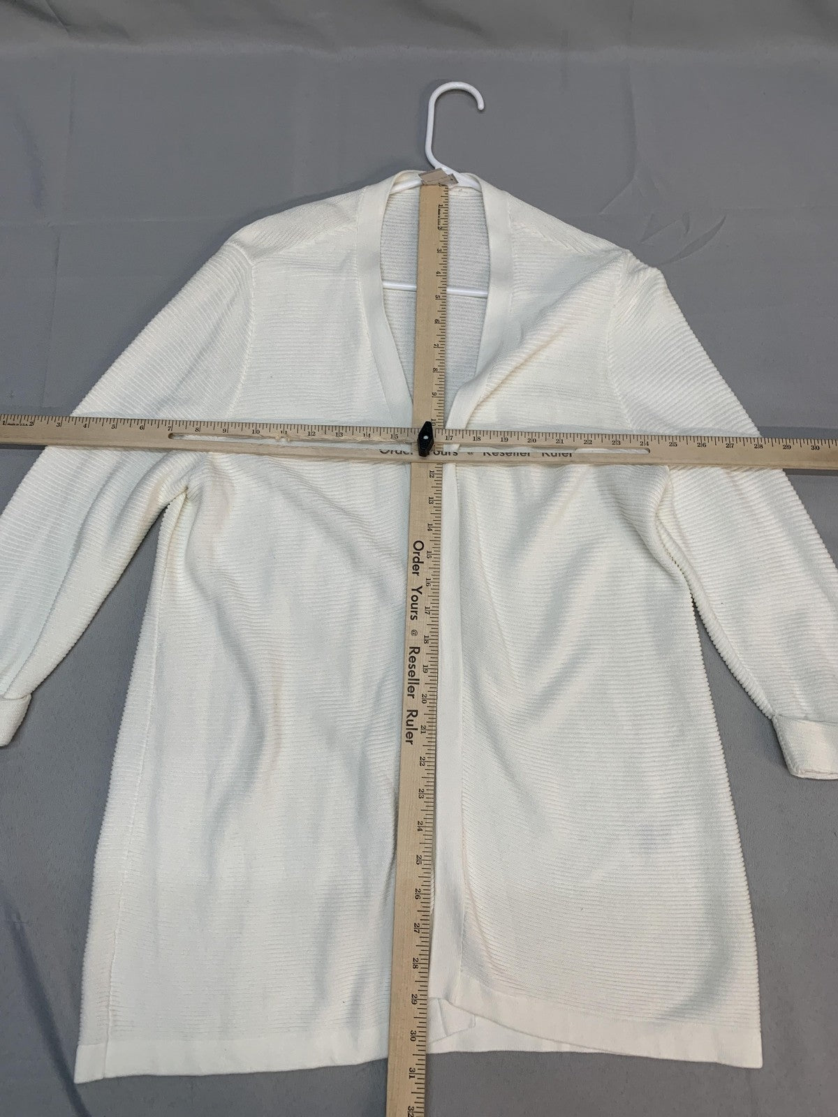 Chicos Cardigan Womens Large Petite White Open Front Lightweight Roll Tab Sleeve