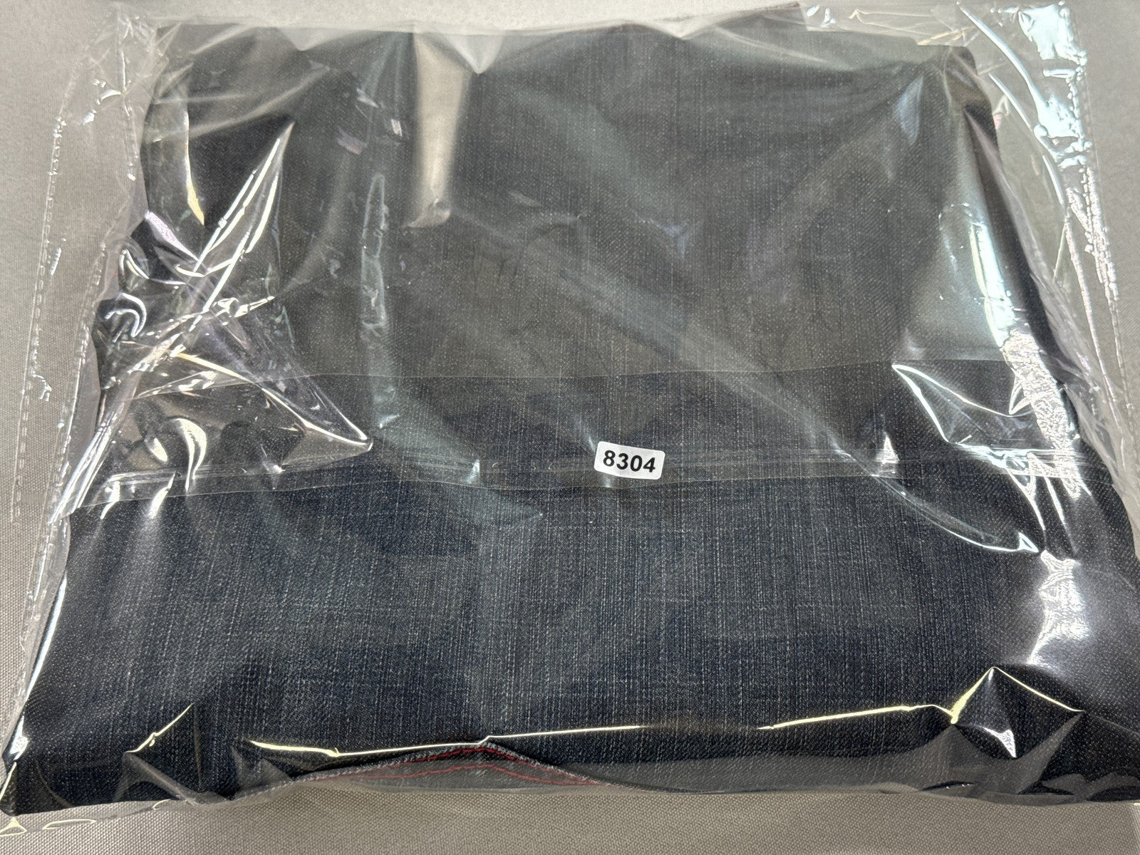 EVISU Classic Straight Leg Jeans 36 Blue 100% Cotton Faded Look Red Denim
