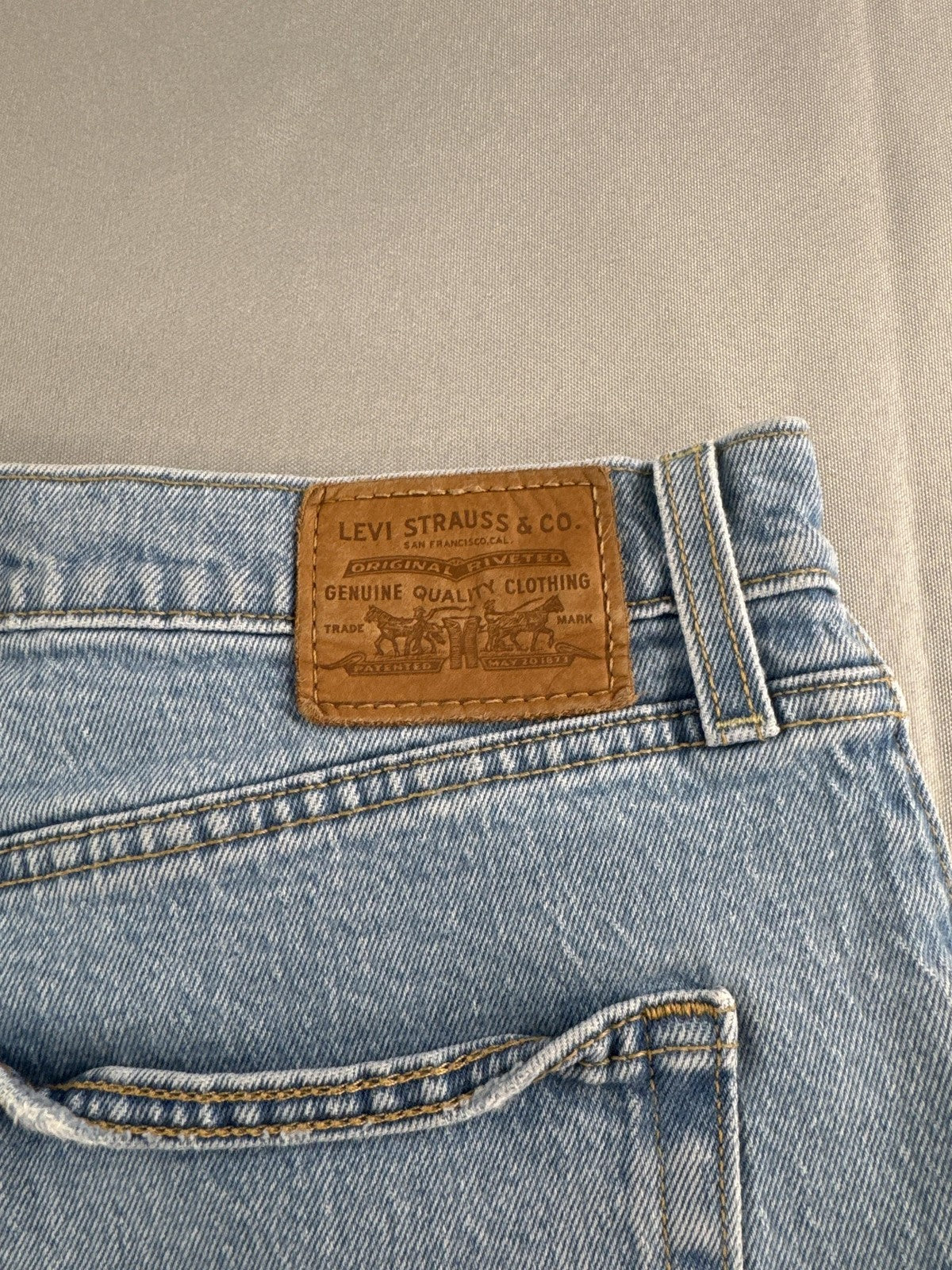 Levis Ribcage Shorts Womens 33 Blue Denim Distressed High Rise Button Fly 5275