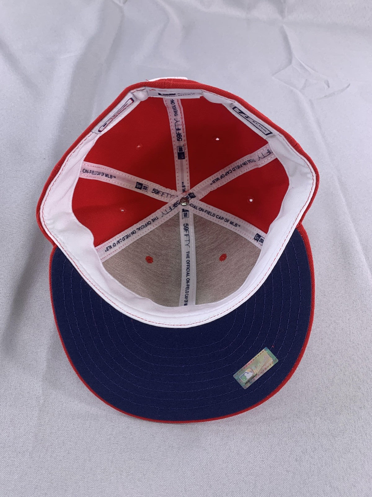 Chicago Cubs Hat Cap Fitted Mens 7 1/4 Red MLB Baseball Stars & Stripes New Era
