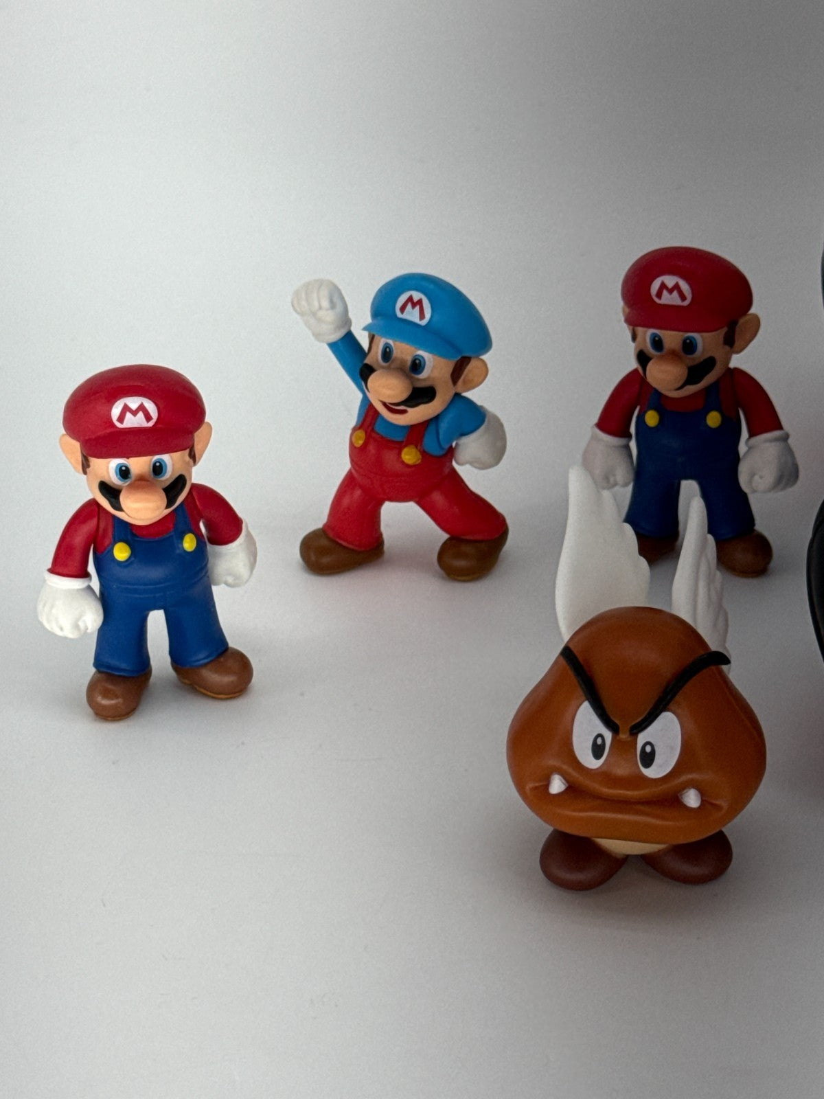 Super Mario Kart Toy Lot Mario Figures Goomba Mixed Set Nintendo Accessories 973