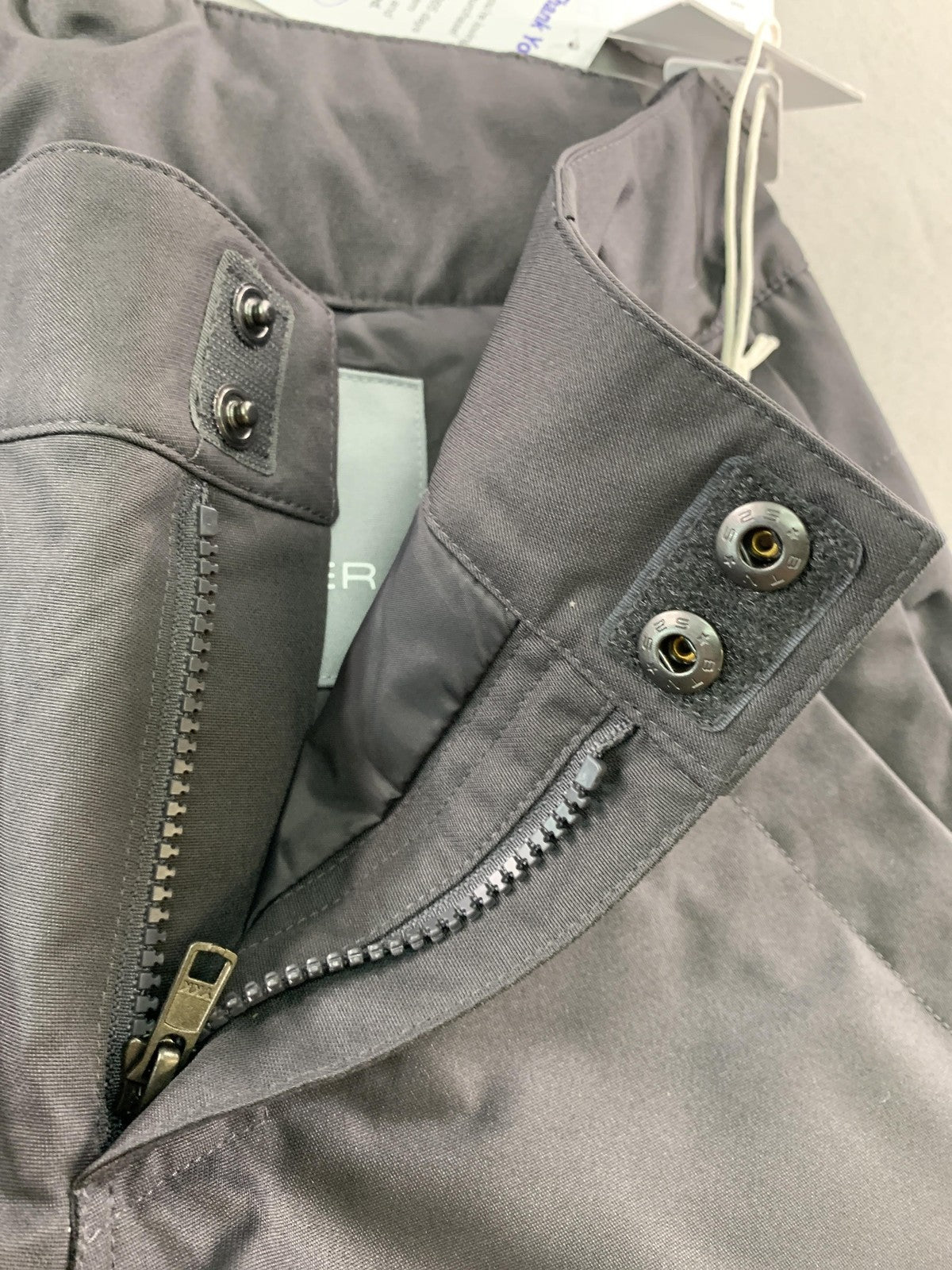 Obermeyer Brisk Snow Pants Youth Medium 10-12 Gray Basalt Waterproof Insulated