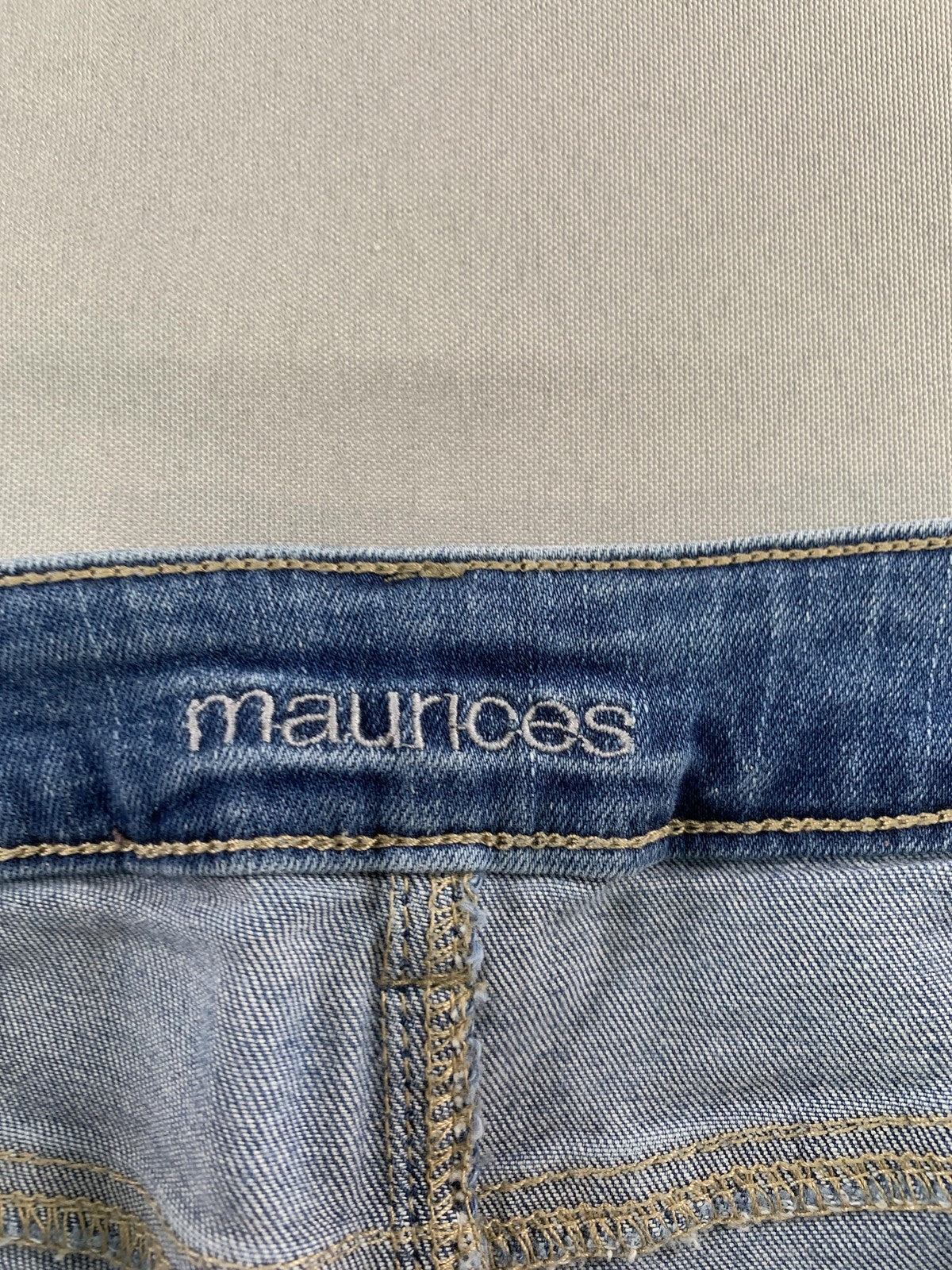 Maurices Jeans Womens Medium Distressed Blue Skinny Stretch Denim Ripped Pants
