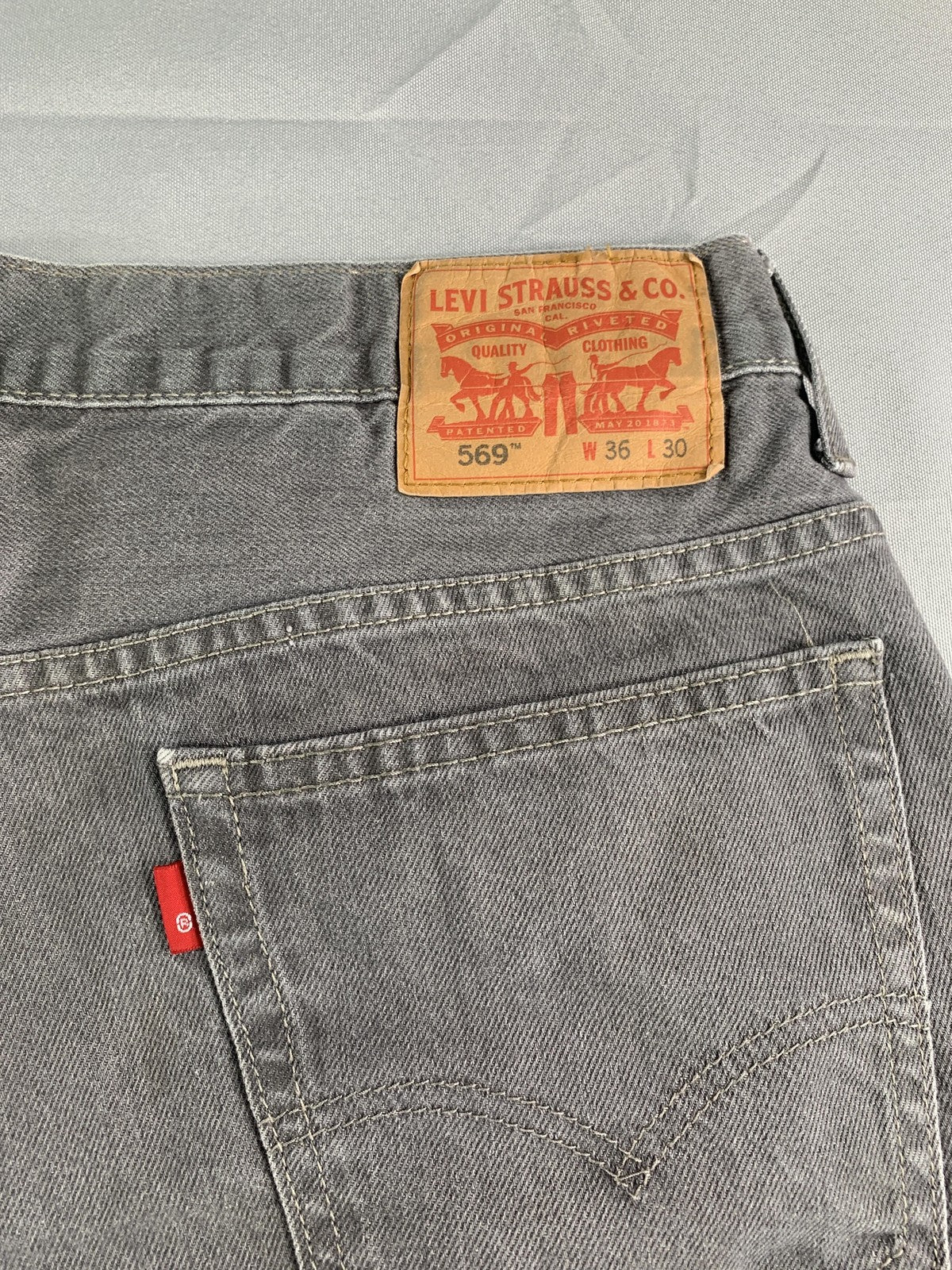 Levis 569 Shorts Mens 36 Gray Cut Off Denim Relaxed Fit Frayed Hem Casual Hasbro