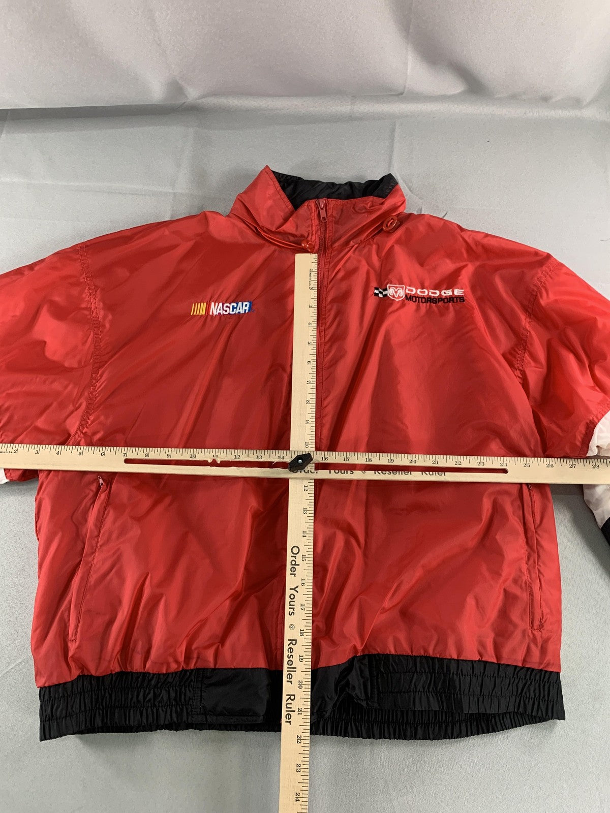 Dodge Motorsports Jacket Mens Large Red Black NASCAR Racing Embroidered Nylon