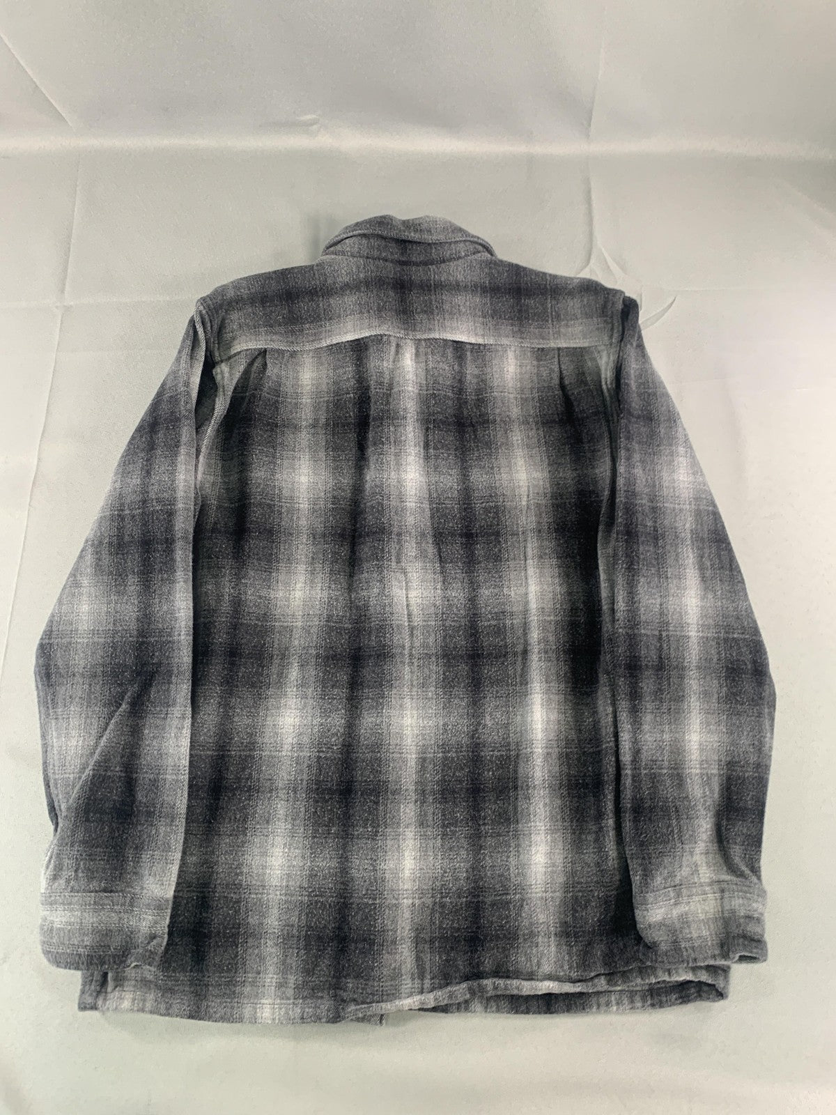 Vans Jacket Mens Medium Black Gray Plaid Fleece Flannel Shirt Classic Fit NWT