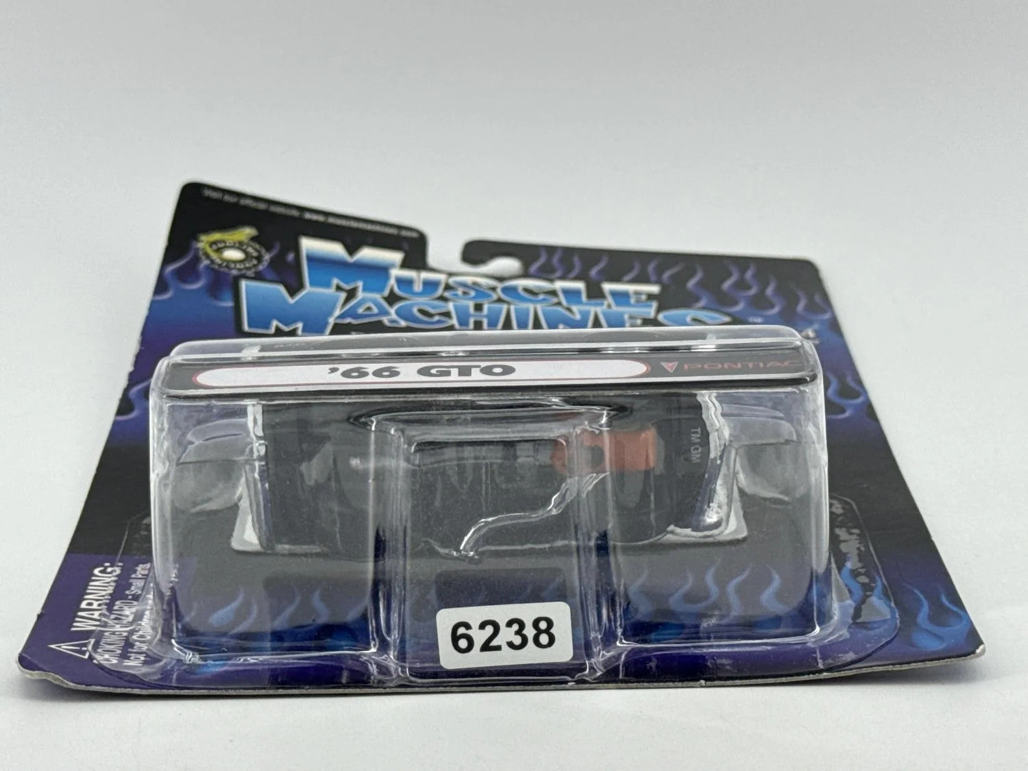 Muscle Machines 1966 Pontiac GTO Black 1:64 Diecast 00-12 Adult Collectible 164