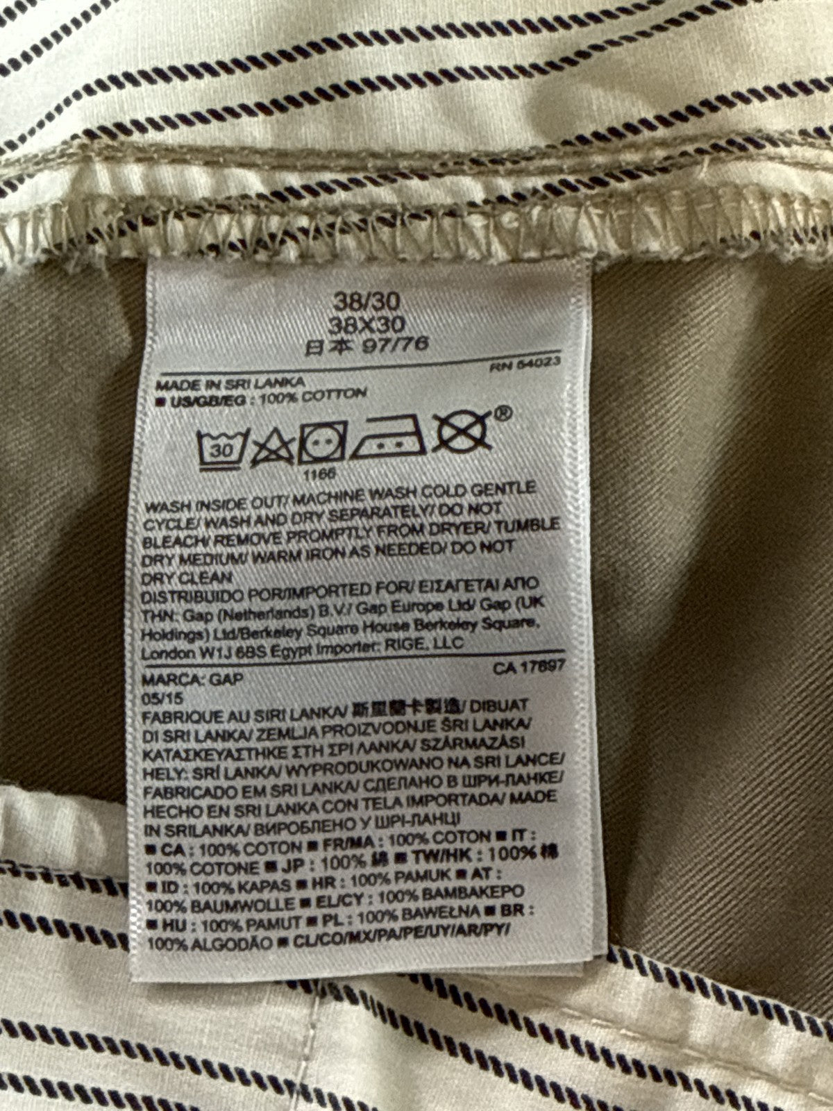 GAP Khaki Chino Pants 38x30 100% Cotton Flat Front Straight Leg Classic Fit