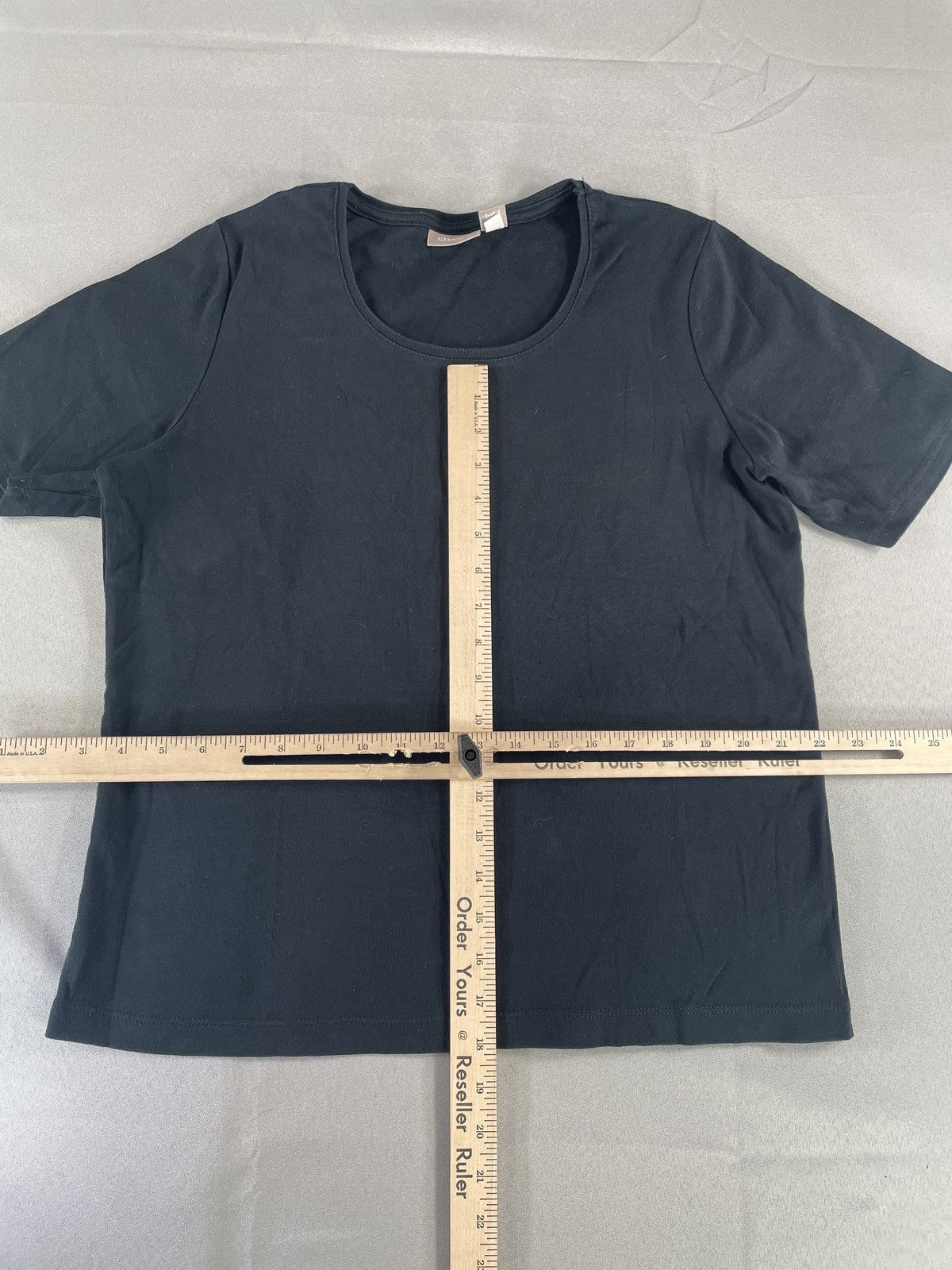 Chicos Shirt Womens 2 Black Short Sleeve Scoop Neck Basic Top Tee Cotton Casual
