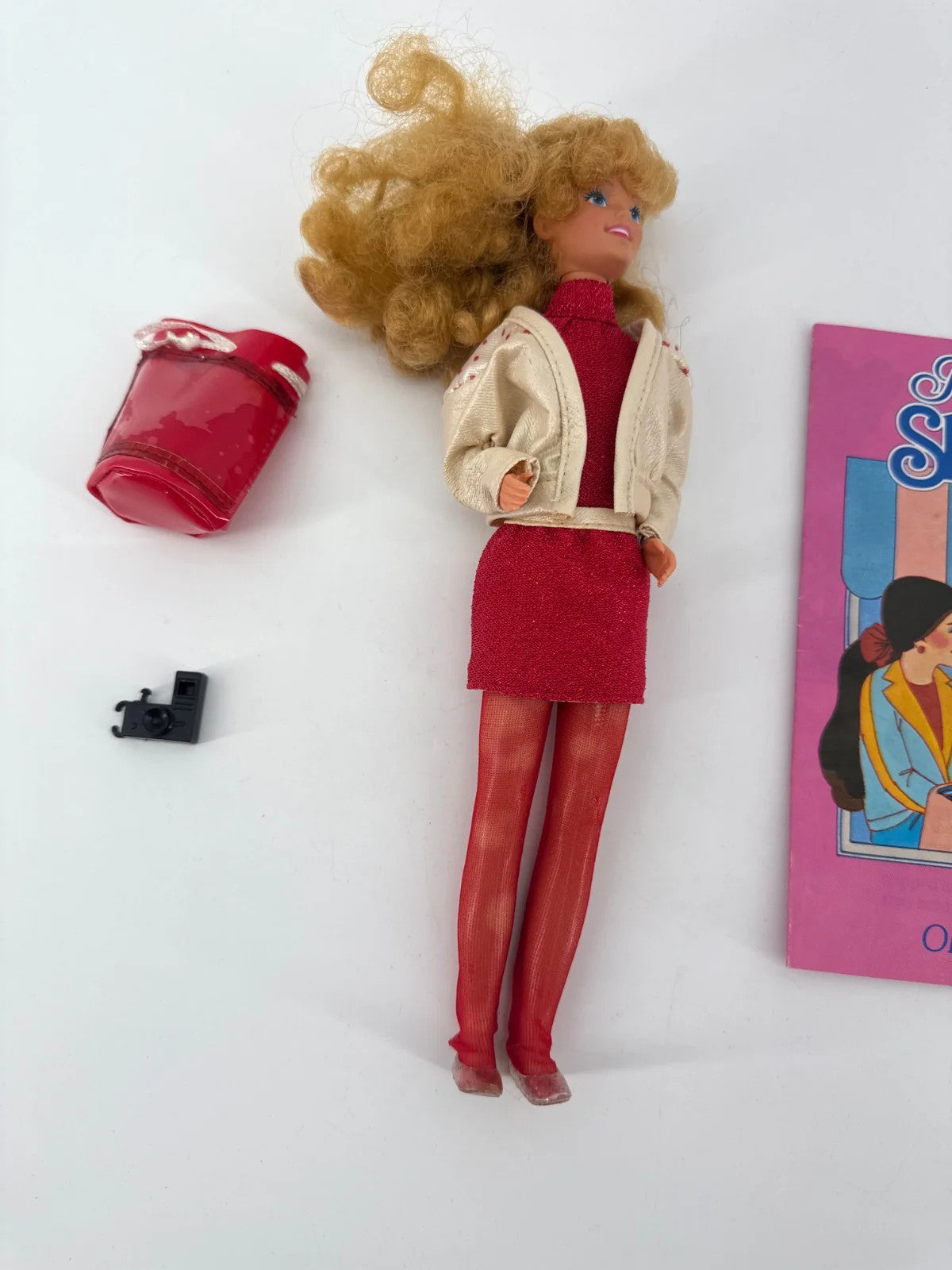 Vintage 1986 Mattel Jewel Secrets Skipper Doll w/ Book Camera Purse Red Outfit