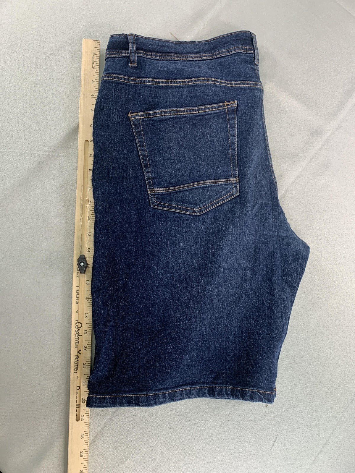 Beverly Hills Polo Club Shorts Mens 42 Blue Denim Relaxed Fit Distressed Casual