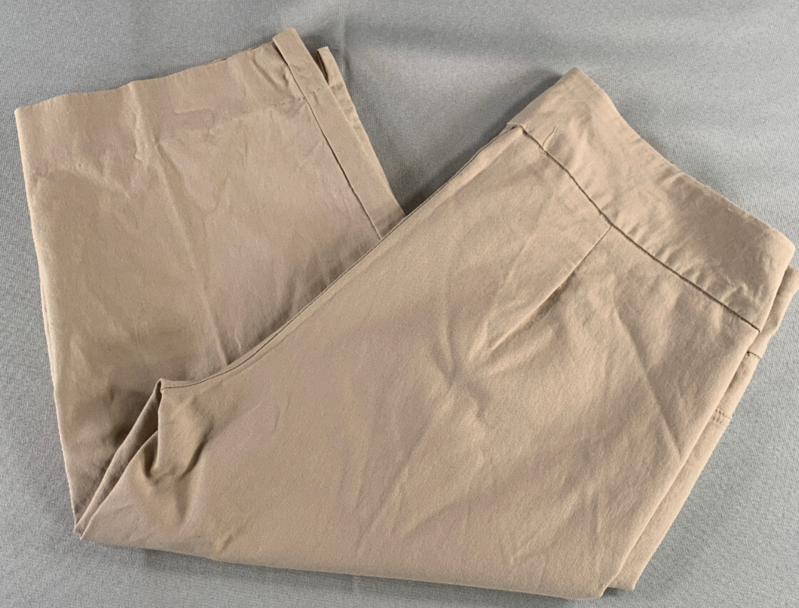 N Touch Beige Pull On Stretch Capri Pants Women’s 10 Mid Rise Cropped Cotton
