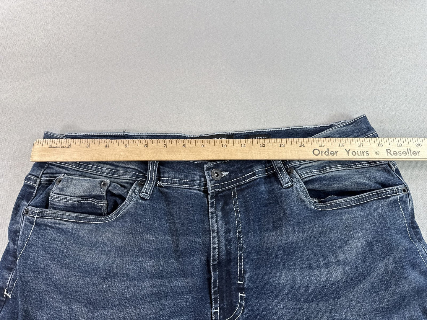 KENNETH COLE Jeans Mens 38X32 Blue Denim Relaxed Fit Distressed Wash Straight