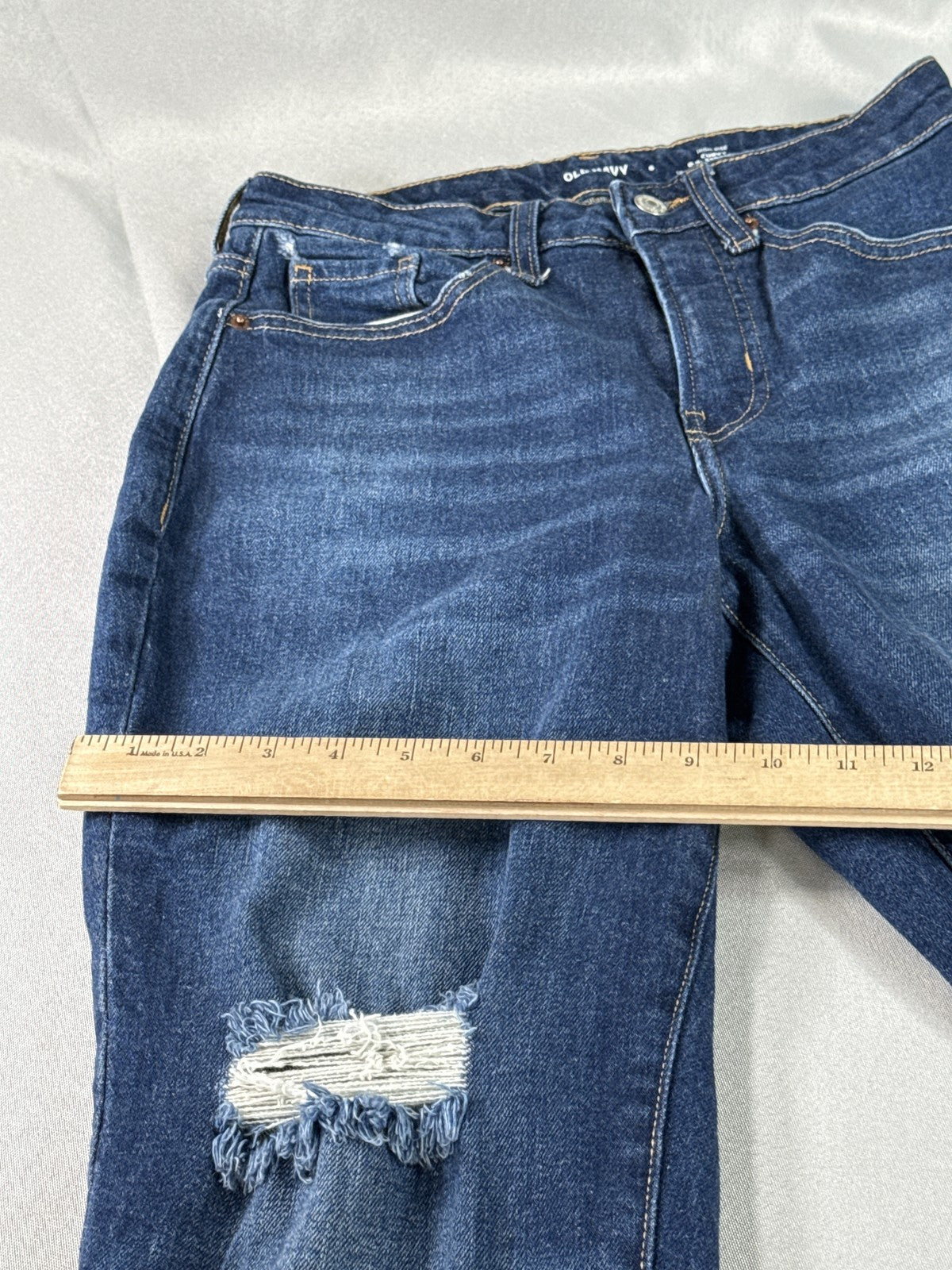 Old Navy Distressed Ripped Jeans Womens Blue Denim Mid Rise Skinny Stretch Rips