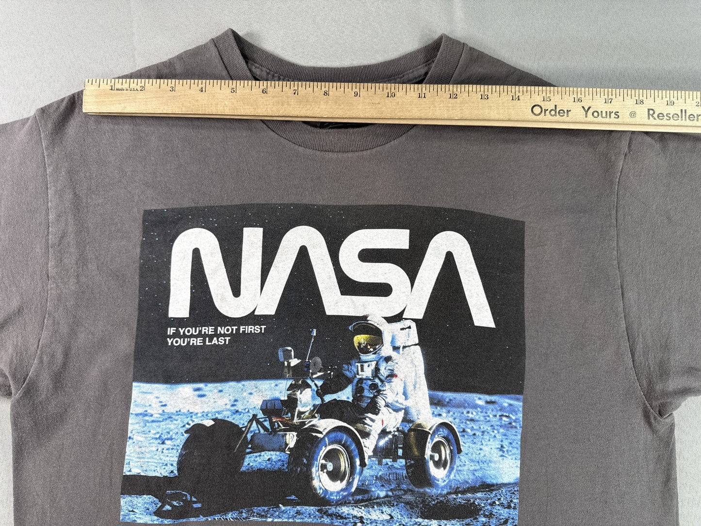 NASA Racing Graphic Tee Mens Large Gray 100% Cotton Crewneck Short Sleeve Space