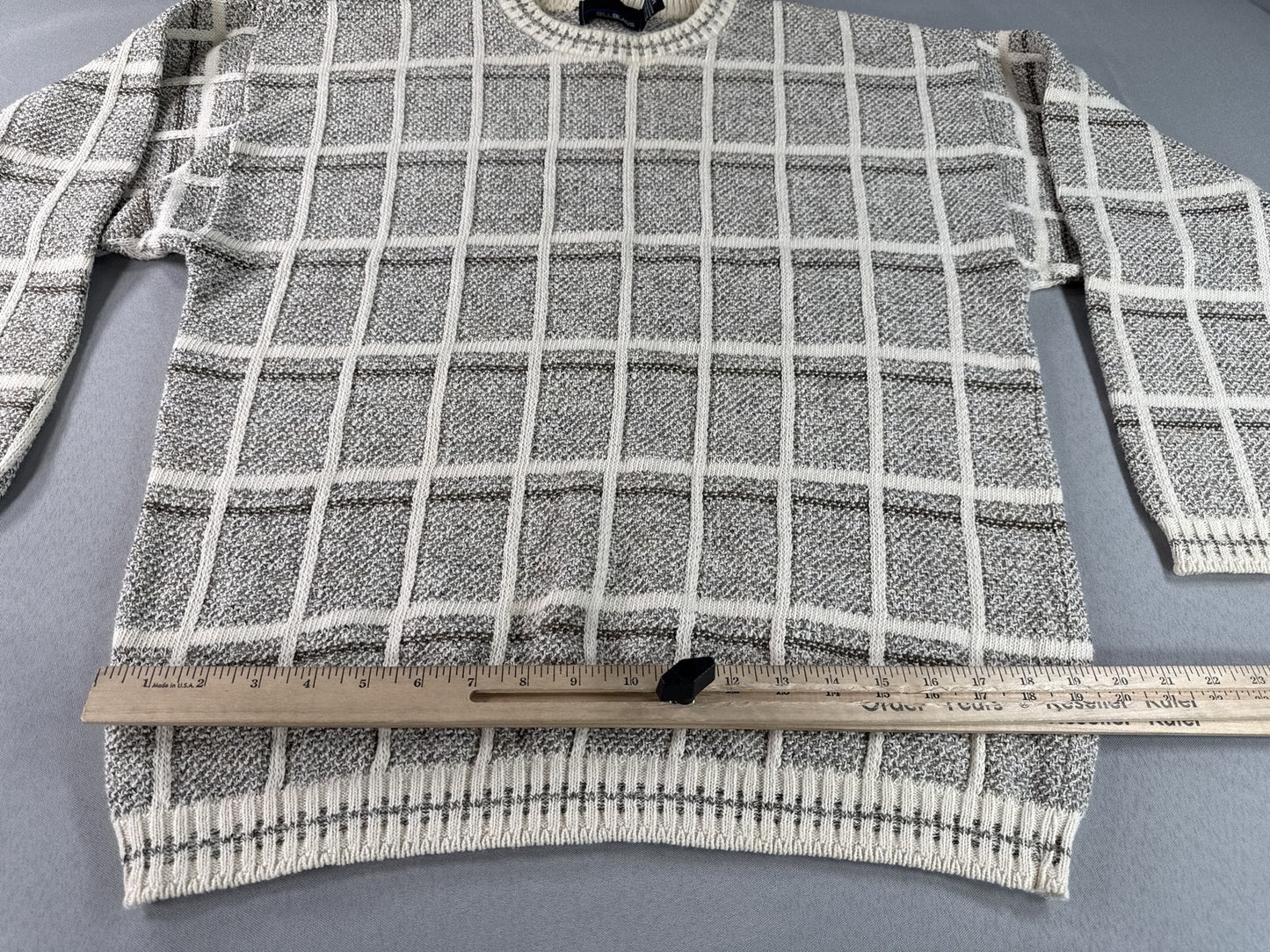 Bill Blass Checkered Crewneck Sweater M Gray Cotton Blend Long Sleeve