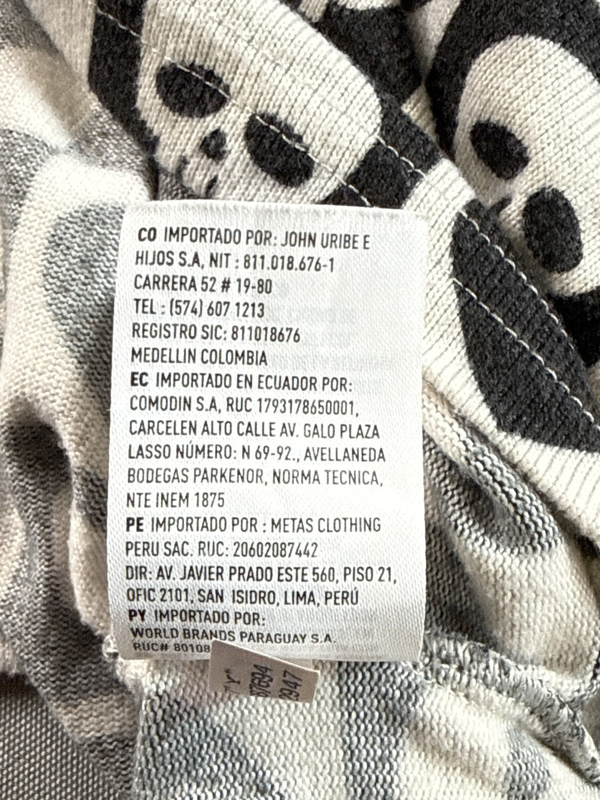 American Eagle Skull Kawaii Sweater M Black White Polyester Elastane Pullover