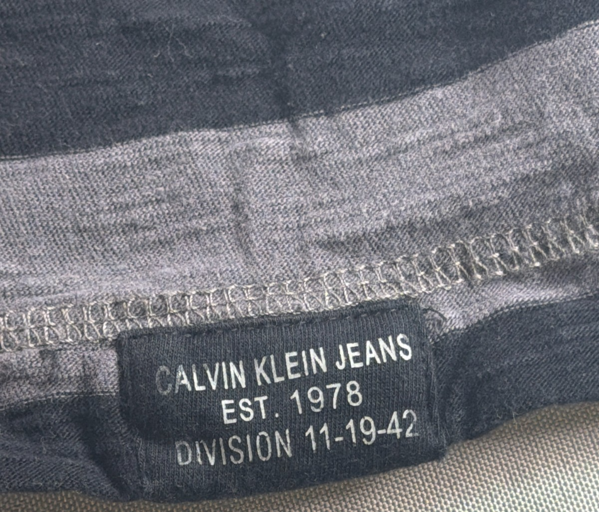 Calvin Klein Jeans Mens Large Gray Black Stripe Polo Shirt Cotton Slub Texture