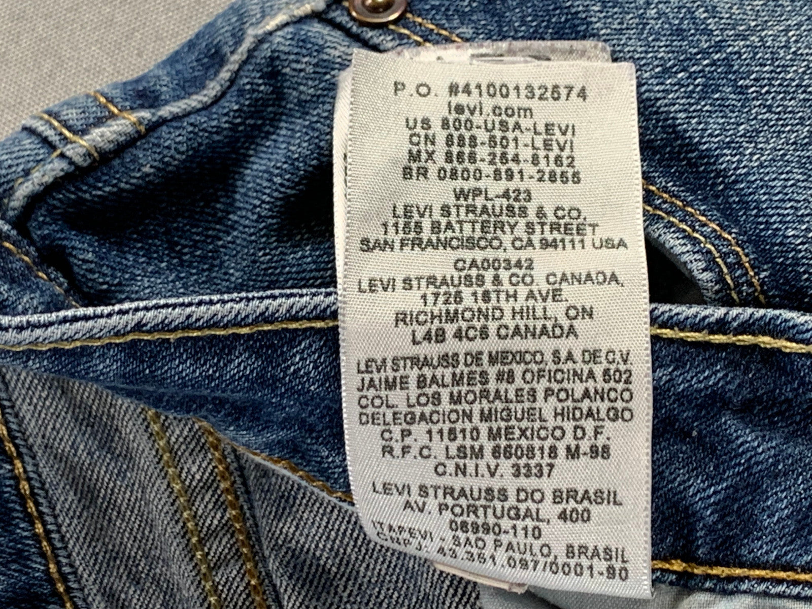 Levi’s Bold Curve Skinny Jeans Women 10 30x27 Curvy Fit Light Wash Distressed