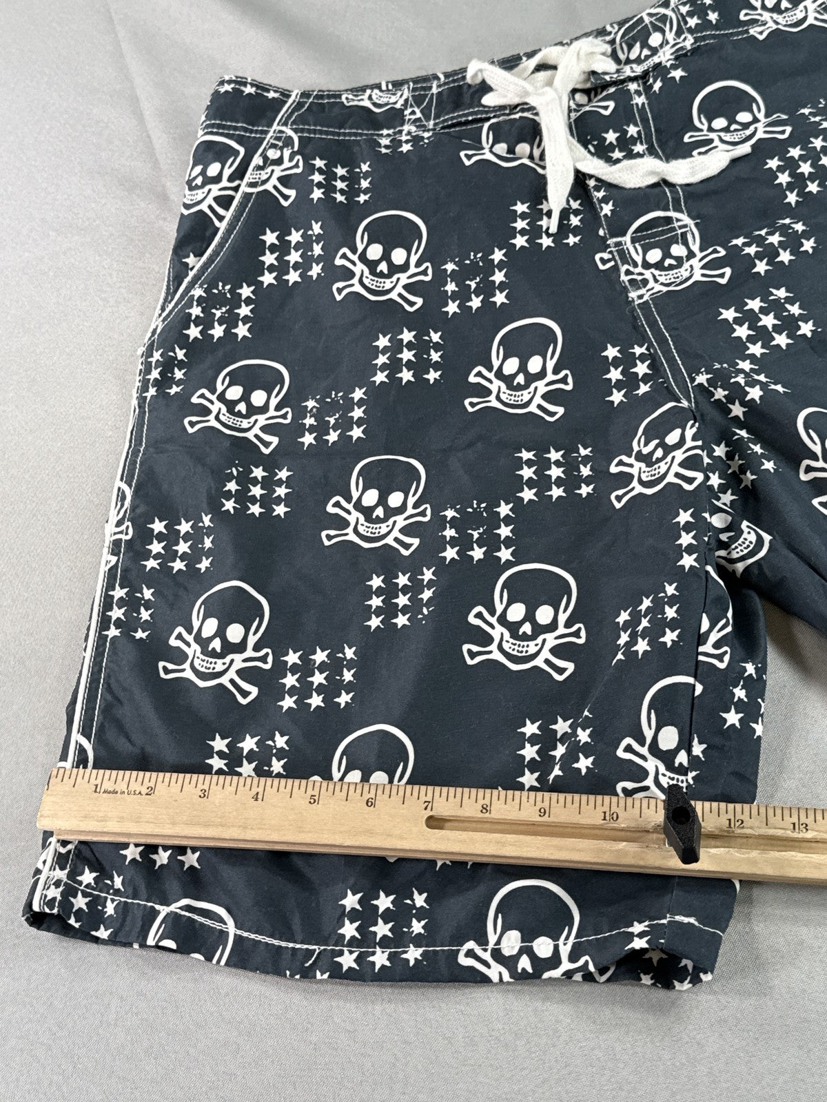 Cedarwood State Skull Pirate Swim Shorts 34 Black White 100% Polyester All