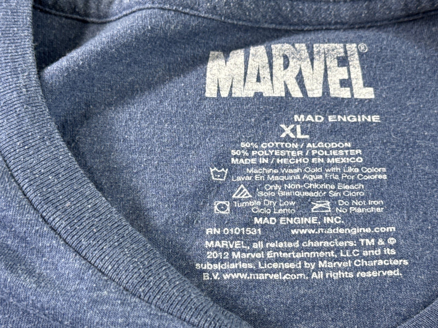 MARVEL Avengers Graphic Tee Superhero XL Blue Cotton Polyester Crewneck Short