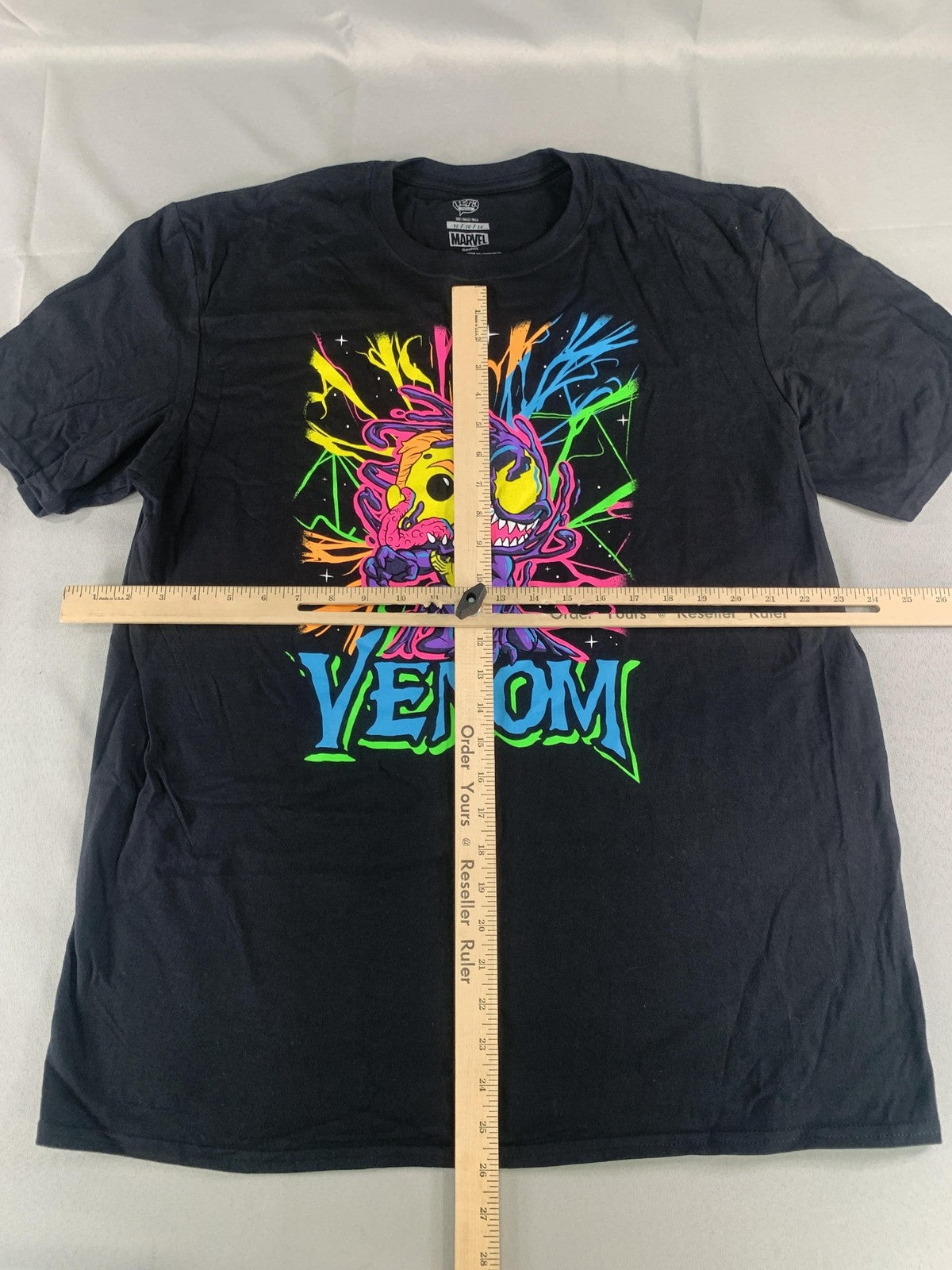 Marvel Venom Shirt Mens XL Black Pop Tees Funko Neon Graphic Tee T-Shirt 2021