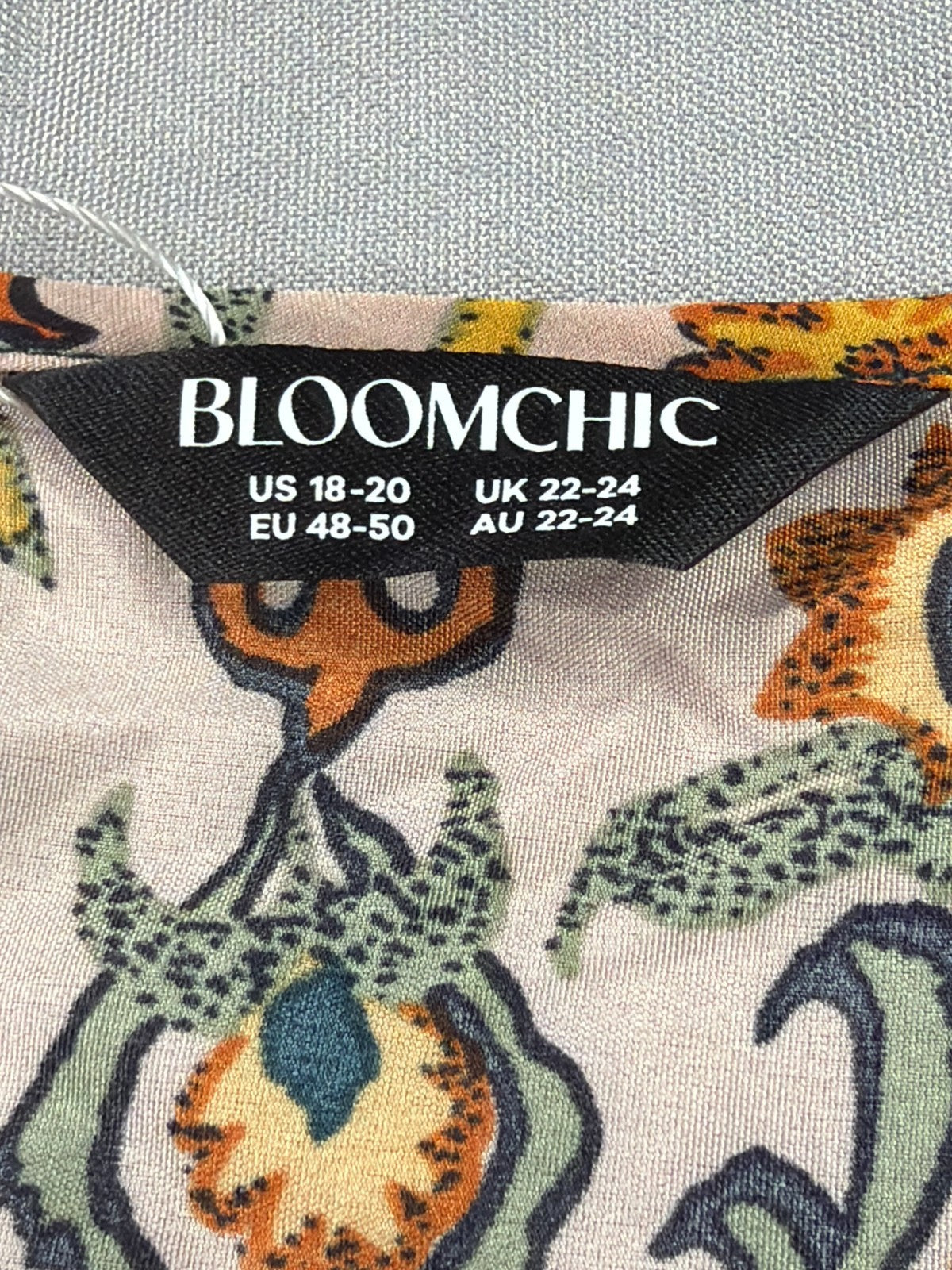 BloomChic Women Plus 18-20 NWT Boho Paisley Border Print Bell Sleeve Tunic Top