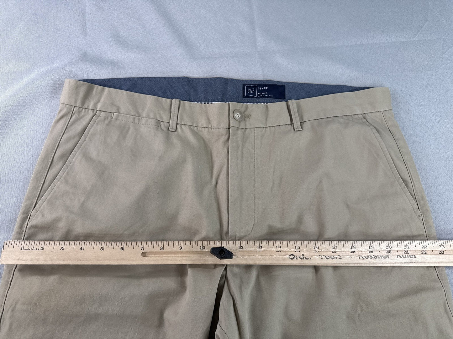 GAP Khaki Chino Pants 38x30 100% Cotton Flat Front Straight Leg Classic Fit