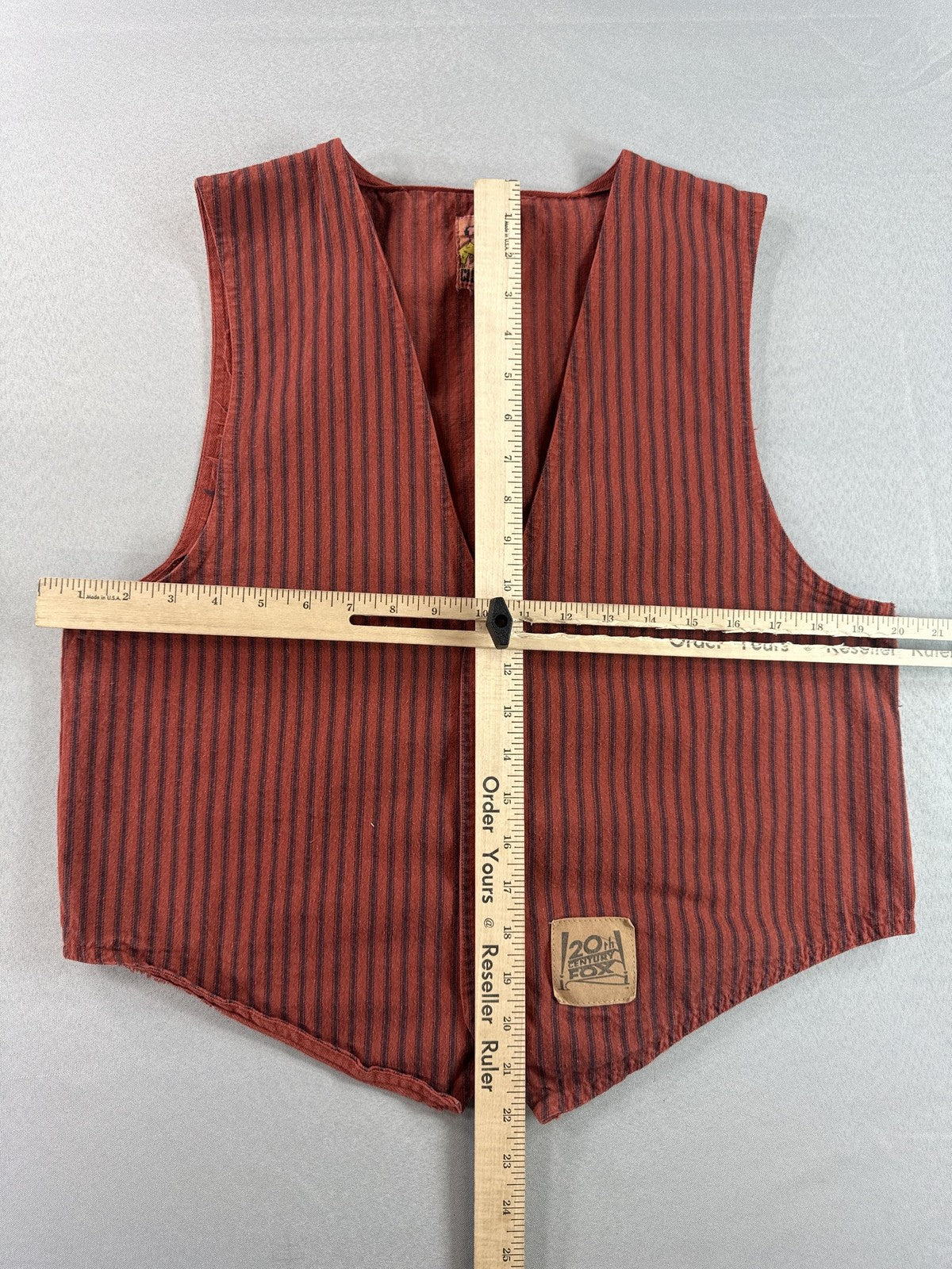 CLEAN FUN 20th Century Fox Vintage Striped Red Sleeveless Neck Vest Button Men