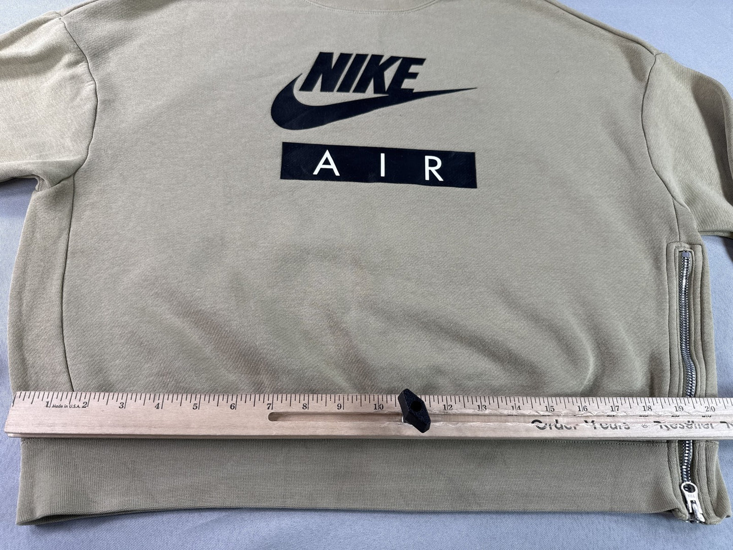 Nike Air Sweatshirt Olive S Pullover Graphic Crewneck Long Sleeve Regular Fit