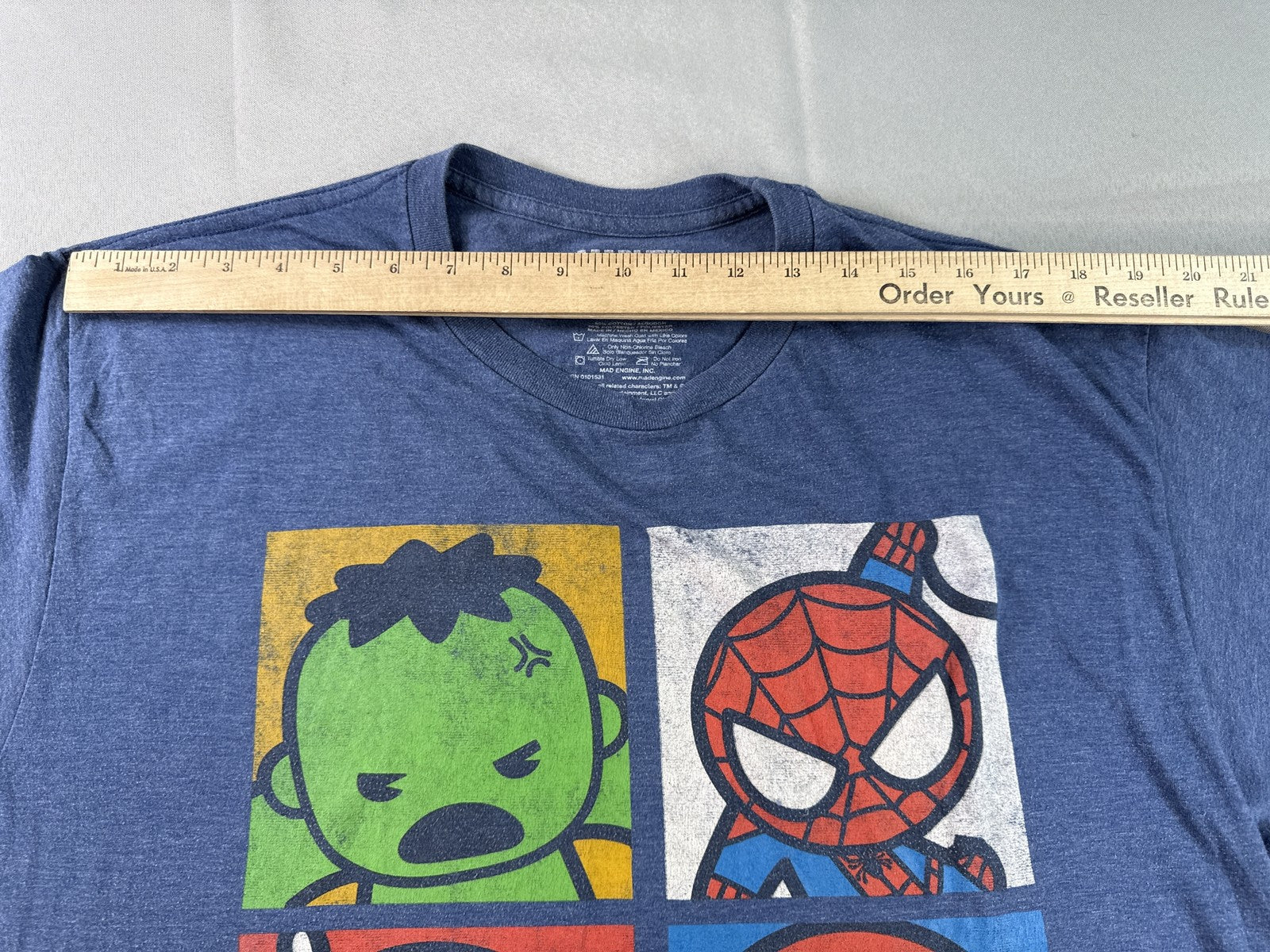 MARVEL Avengers Graphic Tee Superhero XL Blue Cotton Polyester Crewneck Short