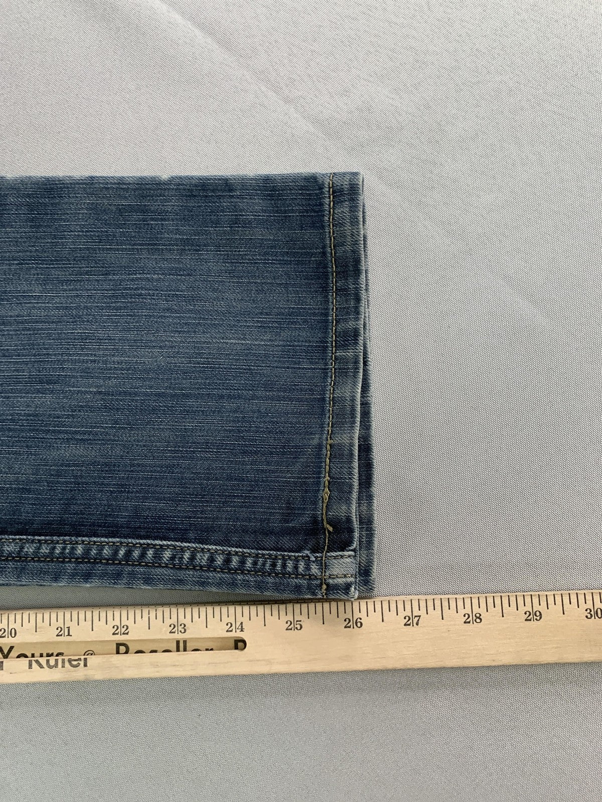 Levis 514 Jeans Mens 26x29.5 Blue Slim Straight Red Tab Denim Mid Rise Classic